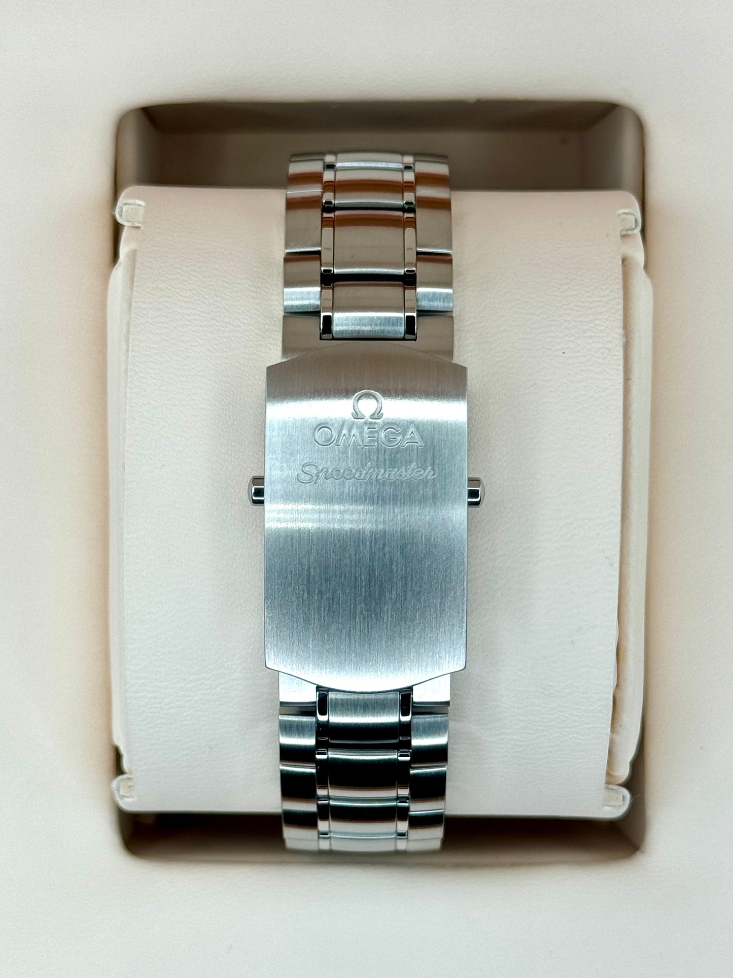 2020 Omega Speeedmaster Racing 40mm 326.30.40.5002.001 White Dial - MyWatchLLC