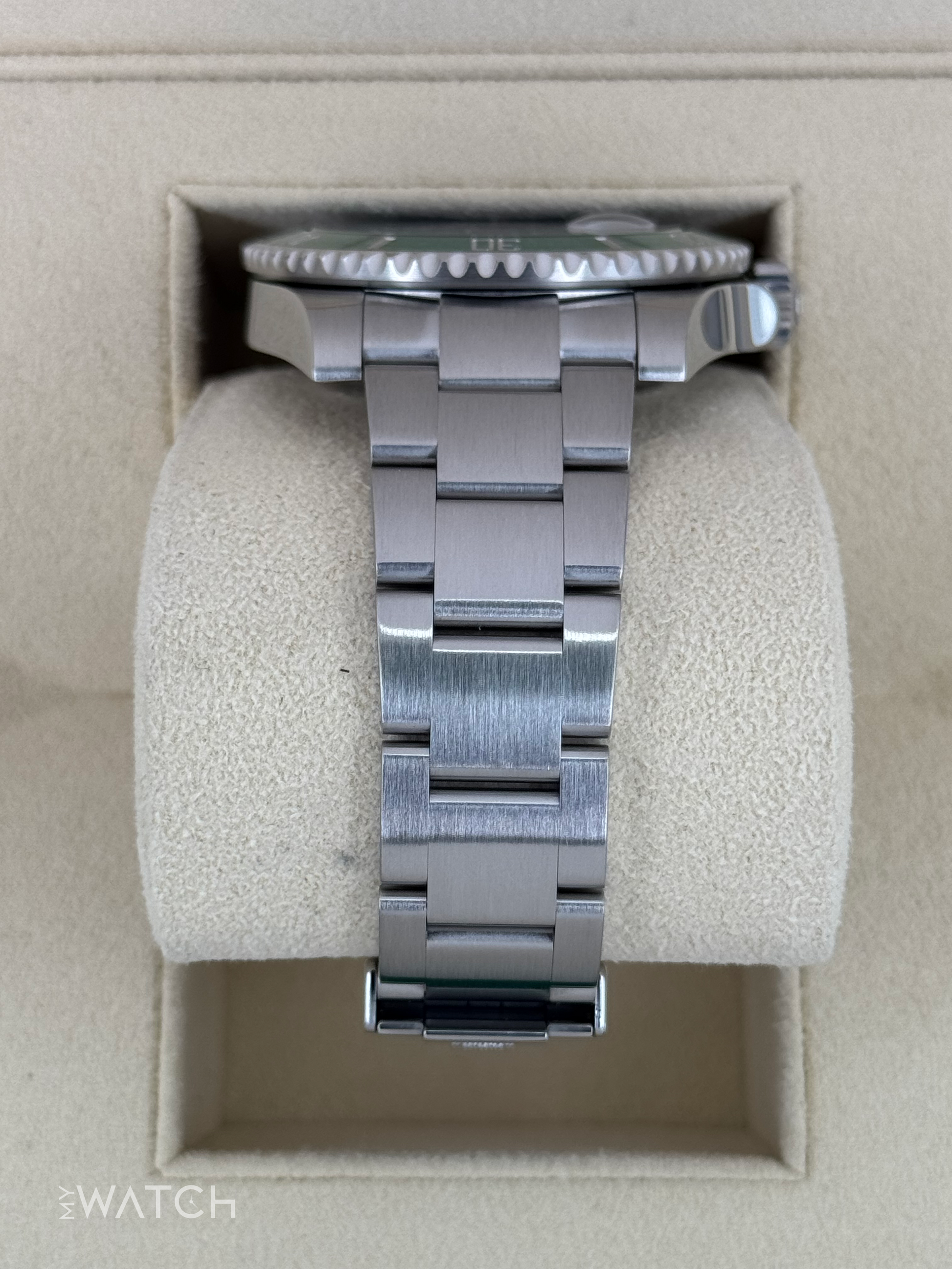 2015 Rolex Submariner “Hulkâ€?40mm 116610LV Green Dial - MyWatchLLC