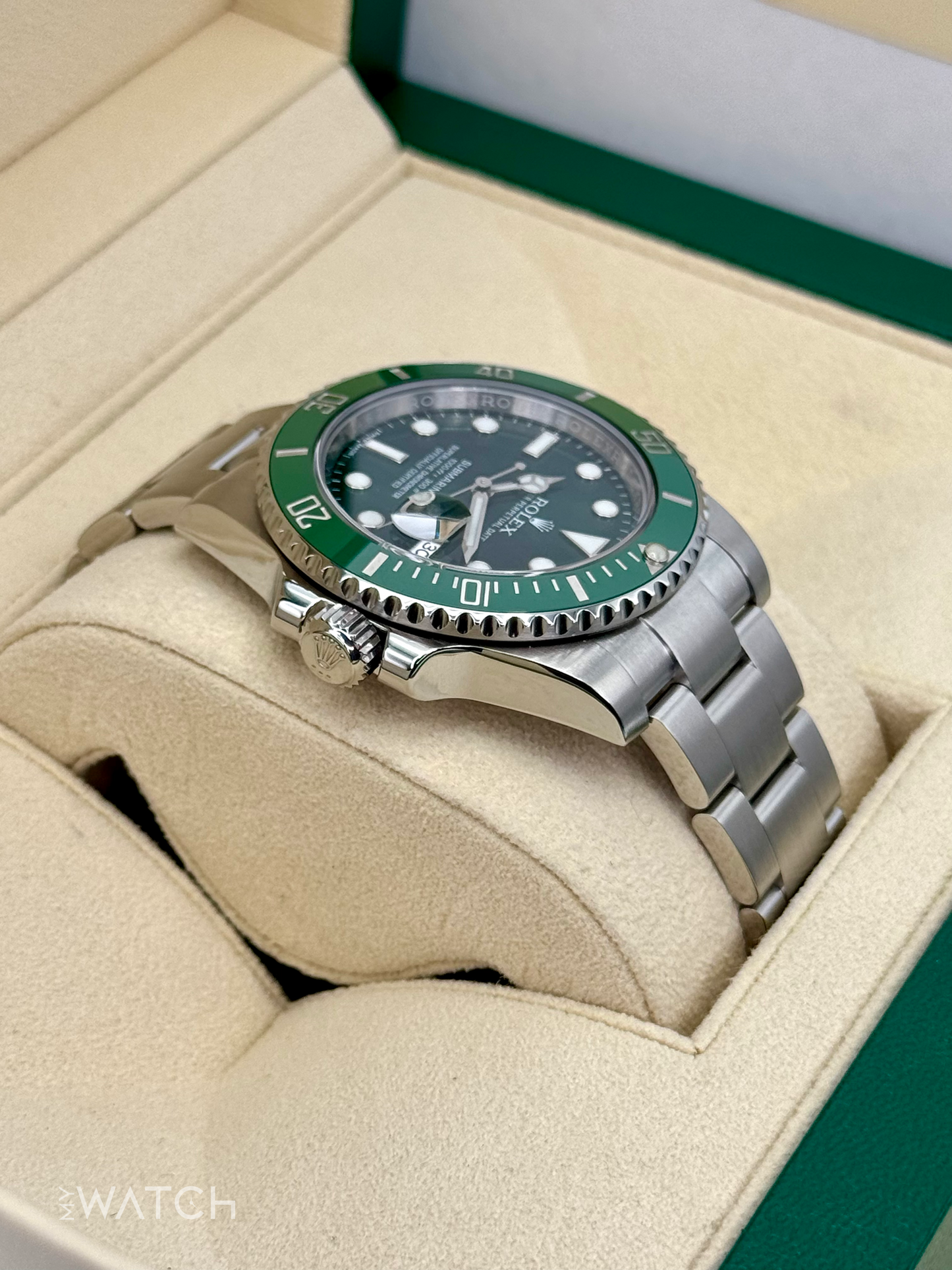 2015 Rolex Submariner “Hulkâ€?40mm 116610LV Green Dial - MyWatchLLC
