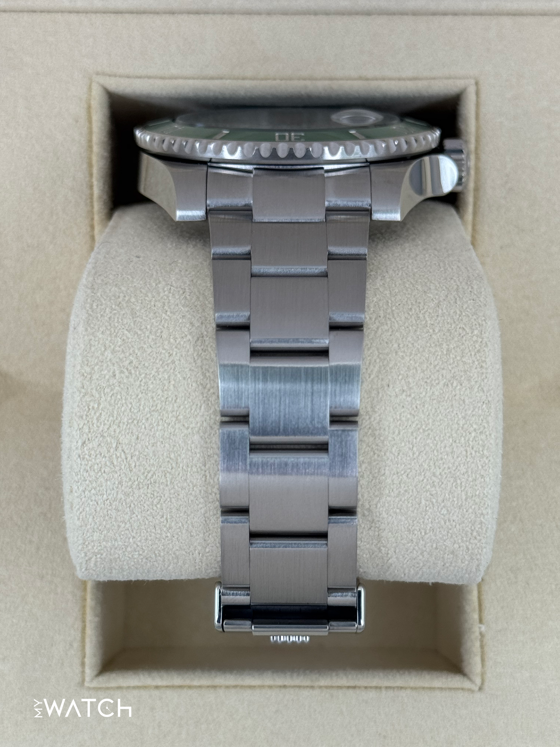 2018 Rolex Submariner “Hulkâ€?40mm 116610LV Green Dial - MyWatchLLC