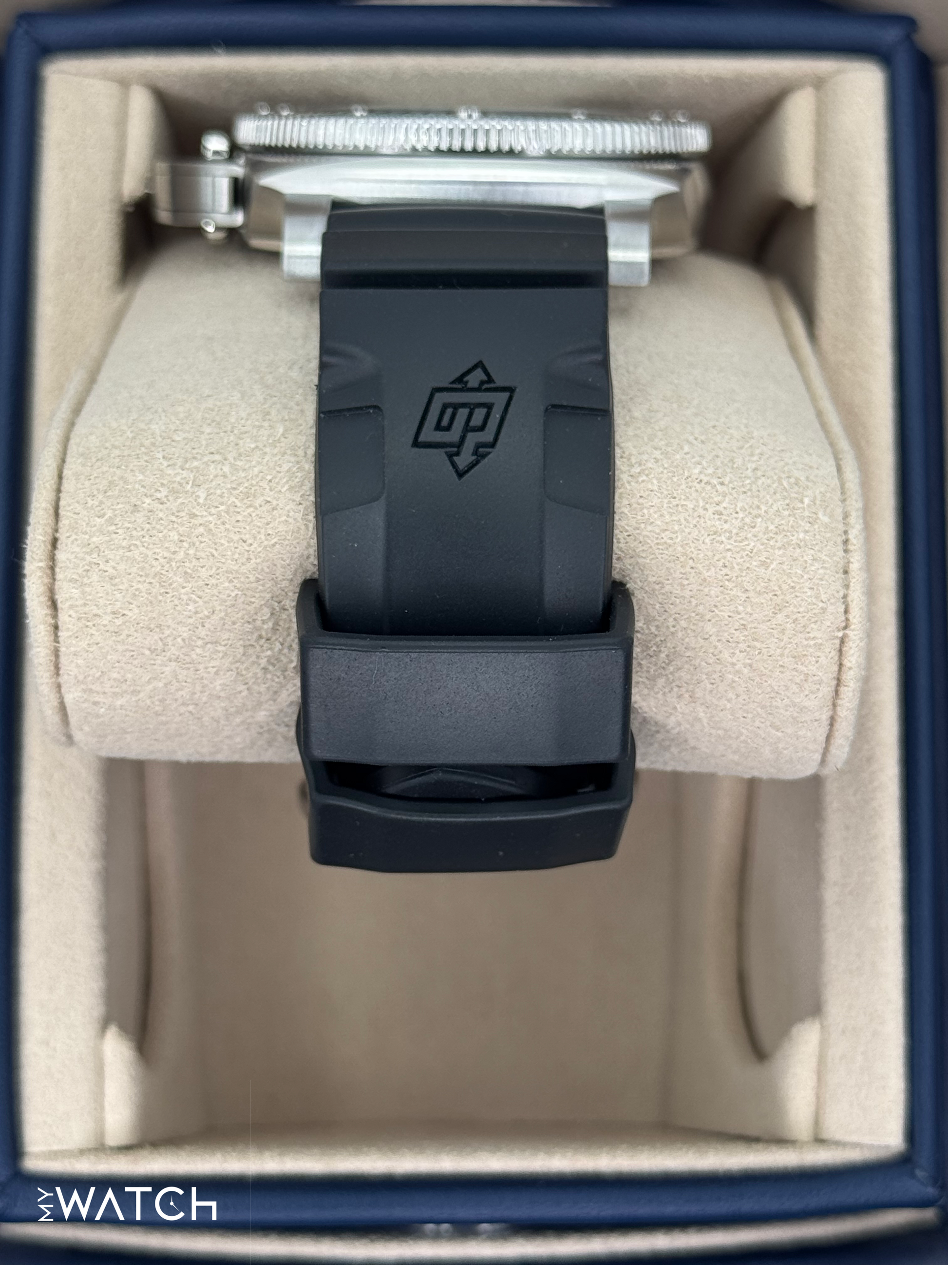 NEW 2025 Panerai Submersible 42mm PAM01590 Stainless Steel White Dial - MyWatchLLC