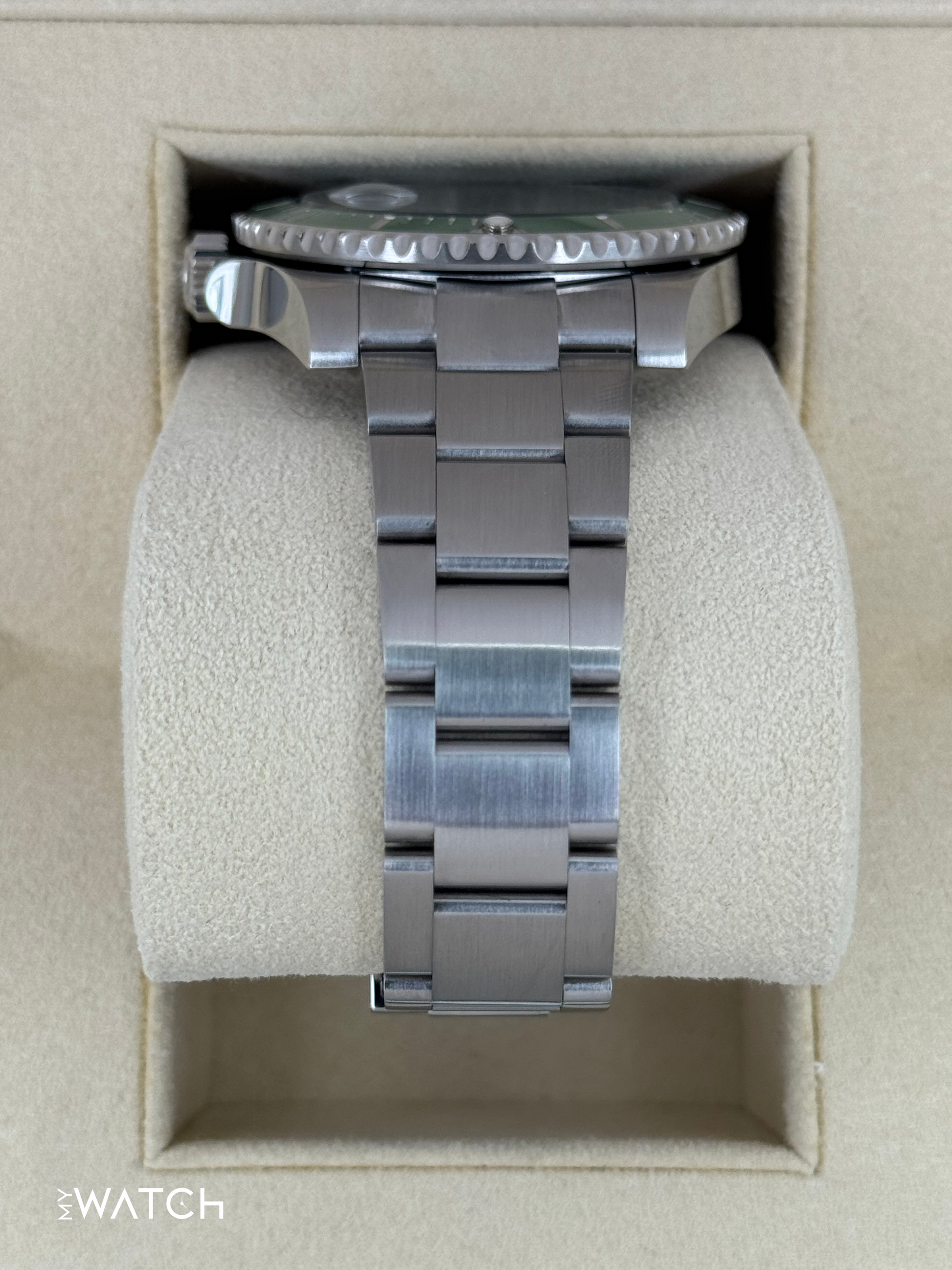 2018 Rolex Submariner “Hulkâ€?40mm 116610LV Green Dial - MyWatchLLC