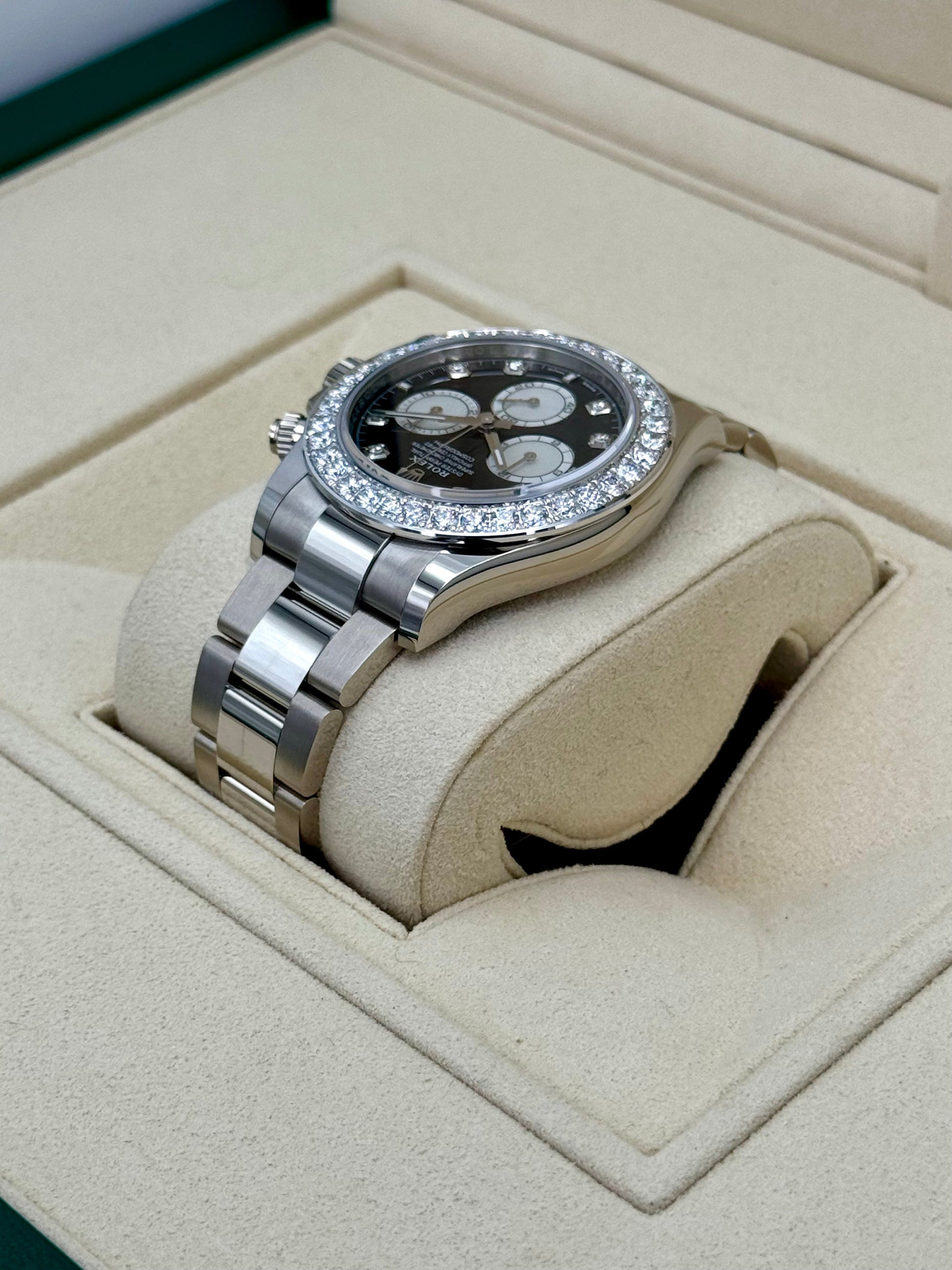 NEW 2024 Rolex Daytona 40mm 126579RBR Mother of Pearl Diamond Dial - MyWatchLLC