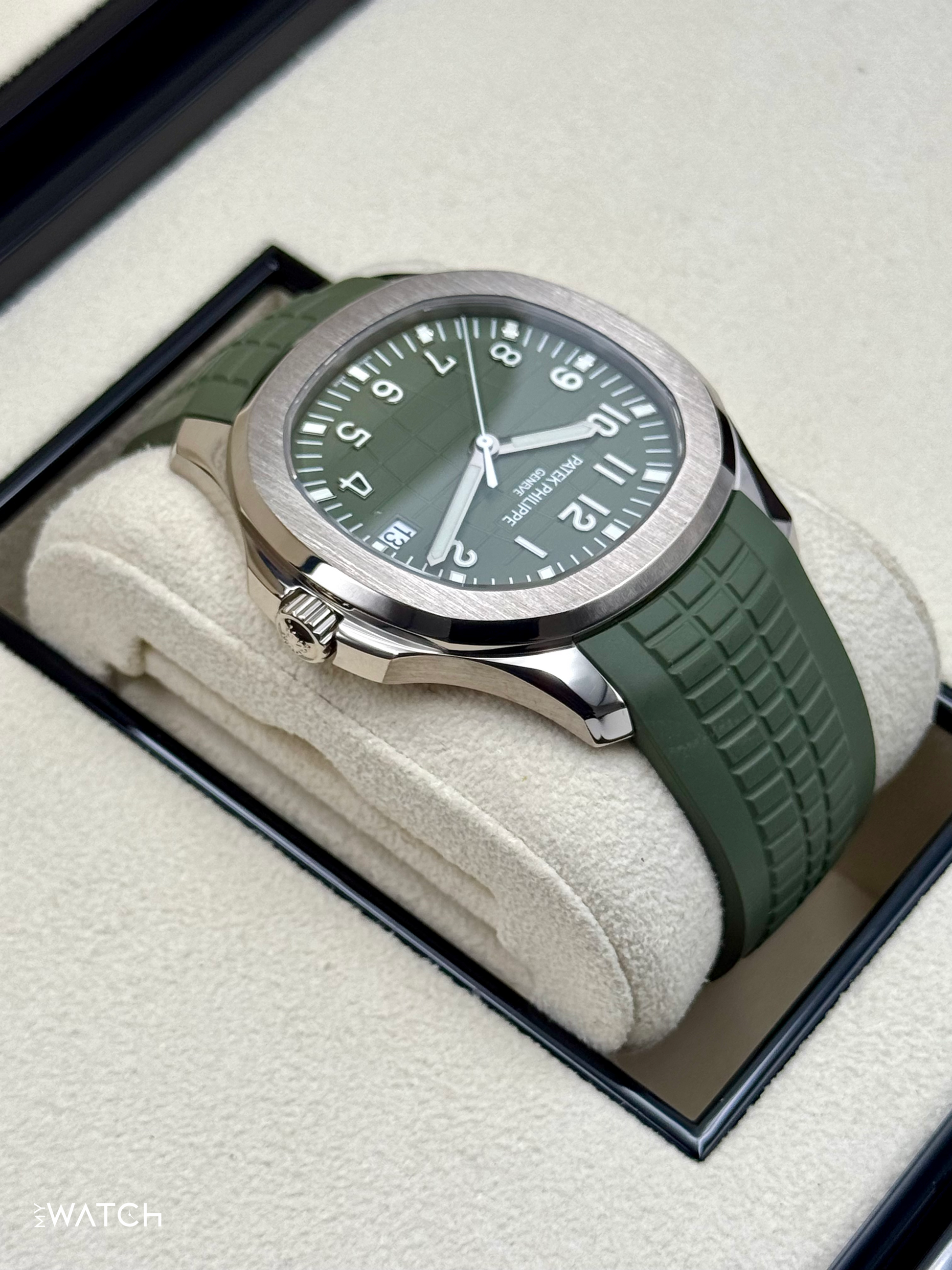 2022 Patek Philippe Aquanaut 5168G 42.2mm White Gold Green Dial - MyWatchLLC