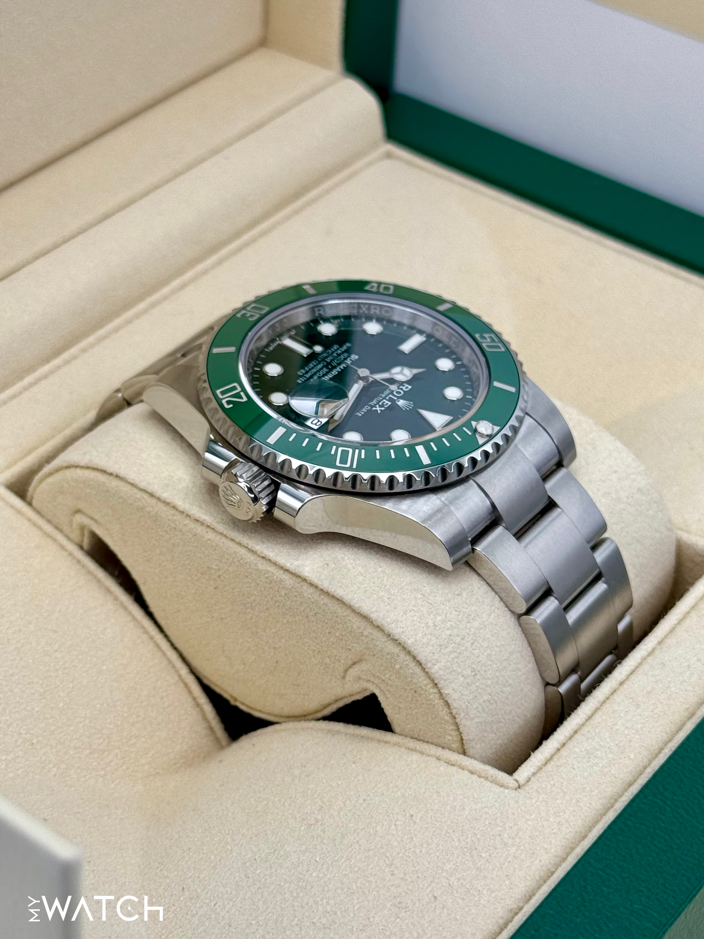 NEW OLD STOCK 2020 Rolex Submariner “Hulkâ€?40mm 116610LV Green Dial - MyWatchLLC