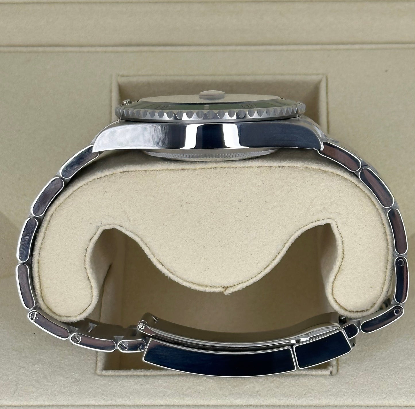 2023 Rolex Submariner Date “Starbucksâ€?41mm 126610LV Oyster Black Dial - MyWatchLLC