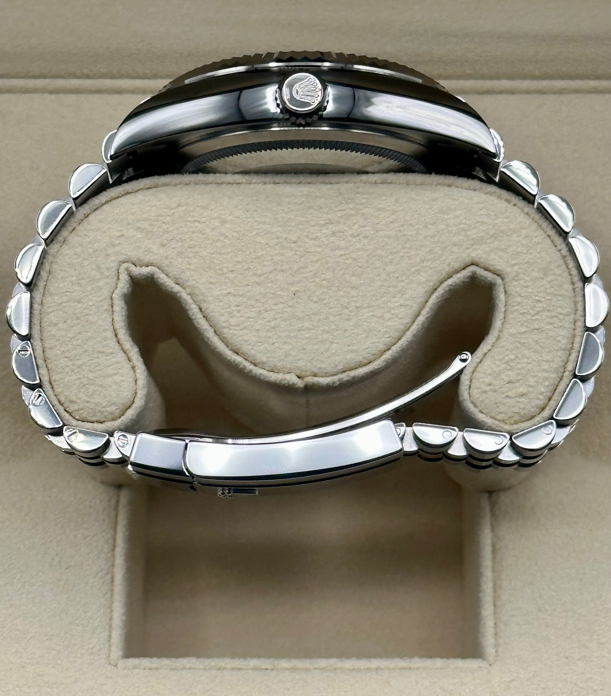 NEW Rolex 2023 Sky-Dweller 326934 Stainless Steel Jubilee Blue Dial - MyWatchLLC