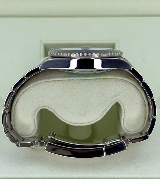 2009 Rolex Submariner Date “Smurfâ€?40mm 116619LB White Gold Blue Dial - MyWatchLLC