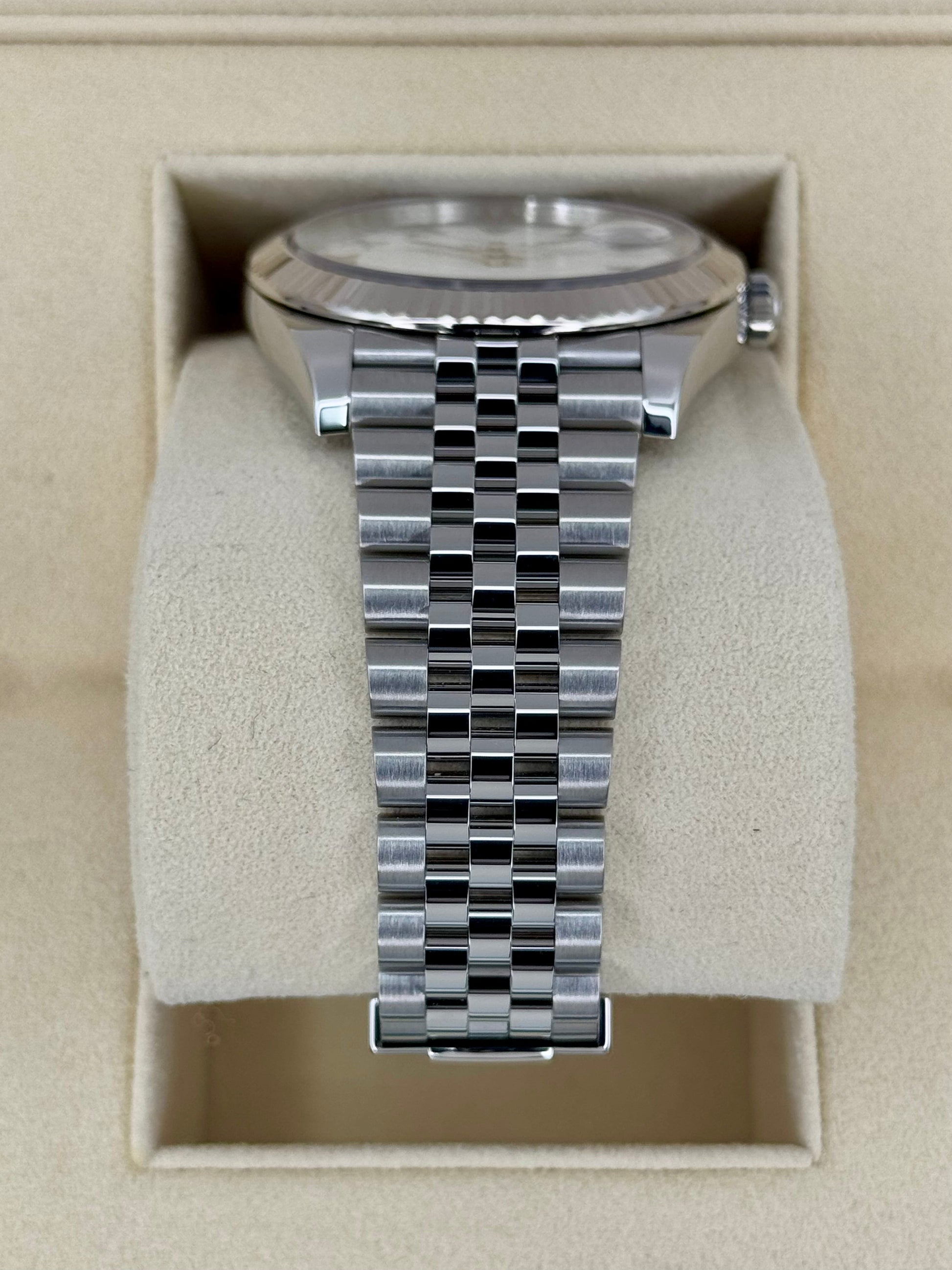 2022 Rolex Datejust 41mm 126334 Stainless Steel Jubilee White Dial - MyWatchLLC