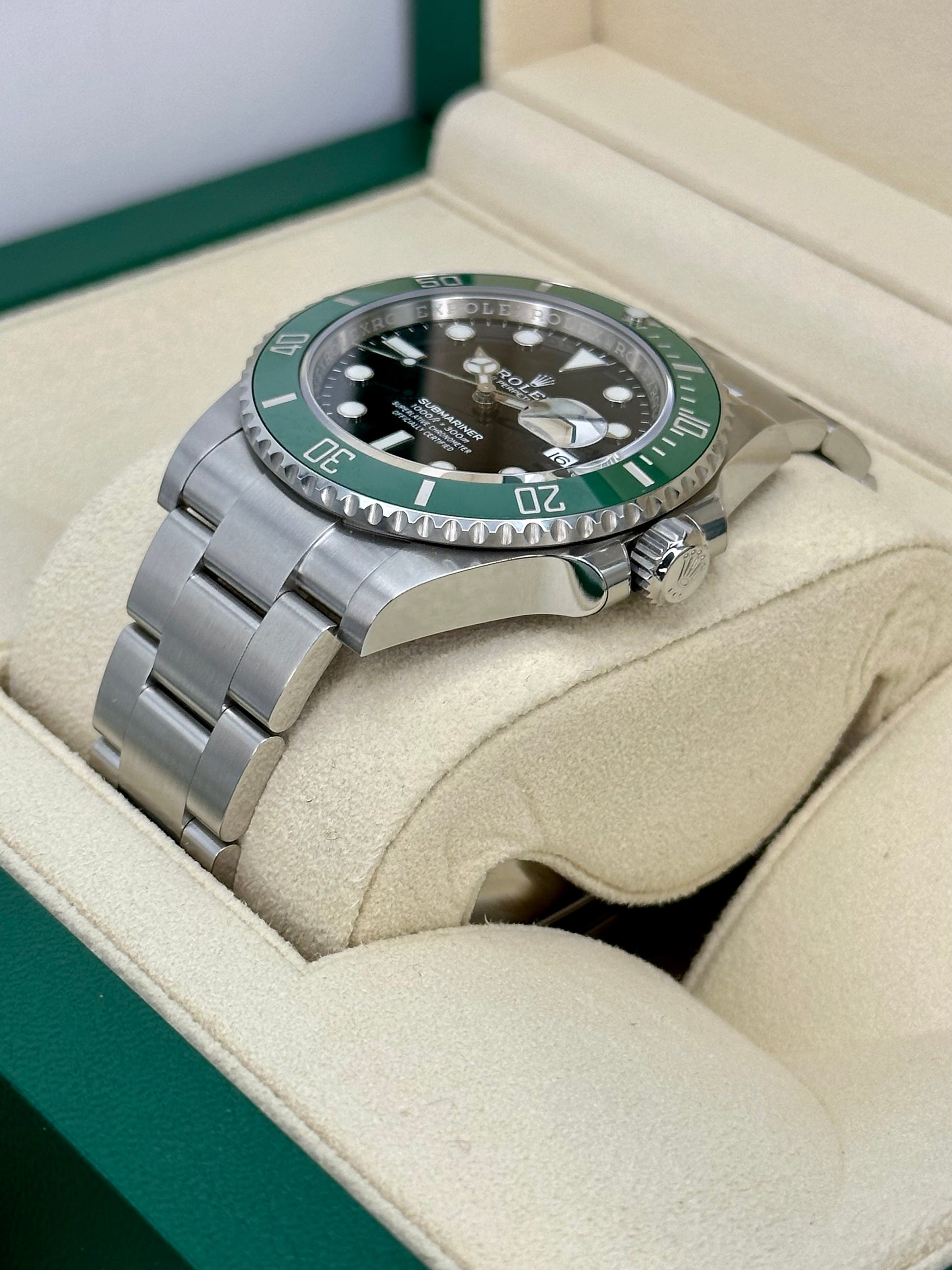 NEW 2022 Rolex Submariner Date “Starbucksâ€?41mm 126610LV Oyster Black Dial - MyWatchLLC