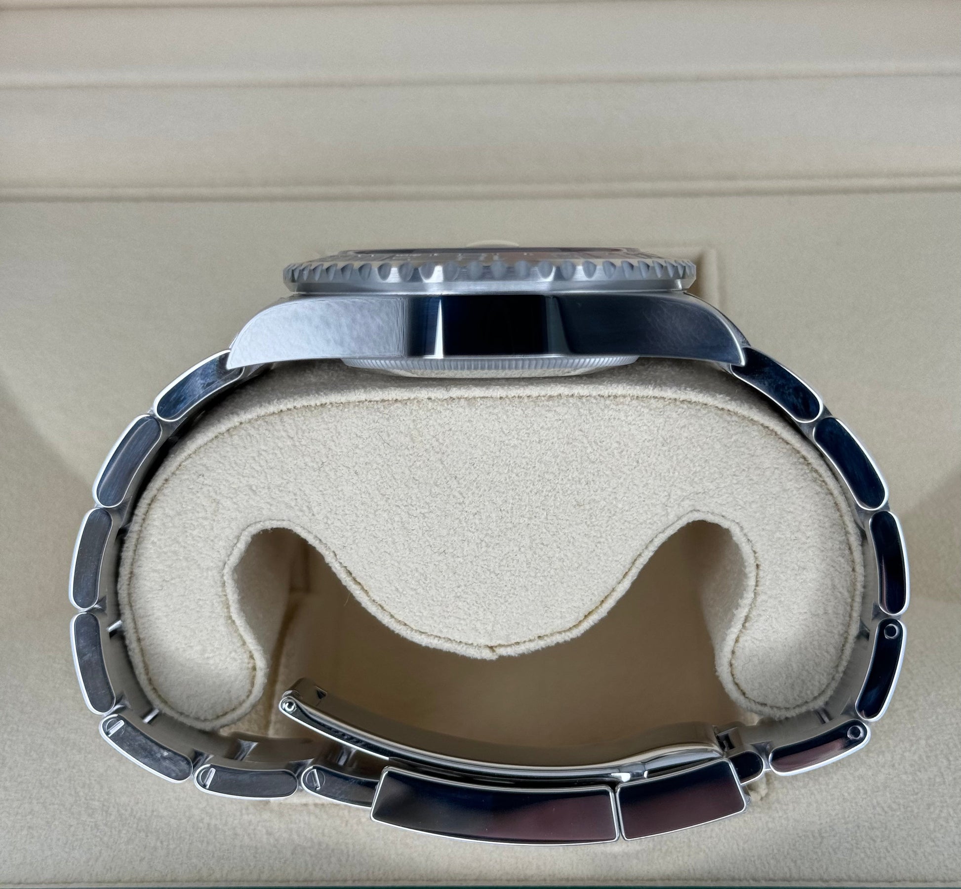 NEW 2023 Rolex GMT-Master II "Pepsi" 40mm 126710BLRO Oyster Black Dial - MyWatchLLC