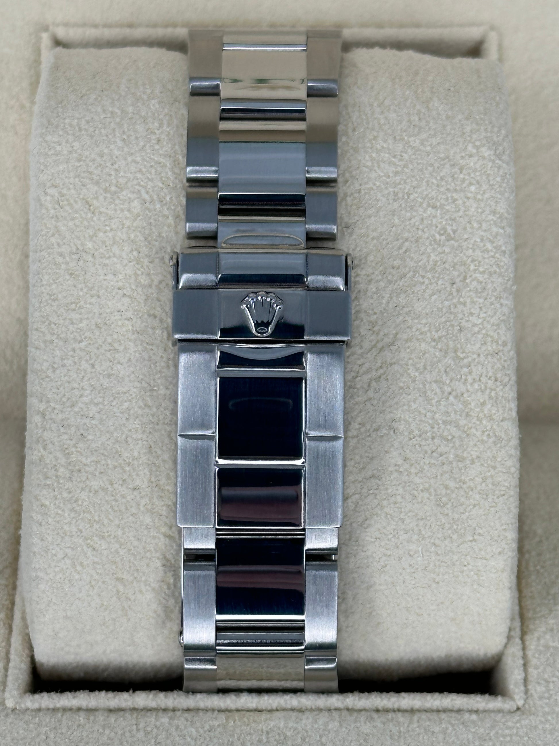 2004 Rolex Yacht-Master 40mm 16622 Stainless Steel Oyster Silver Dial - MyWatchLLC