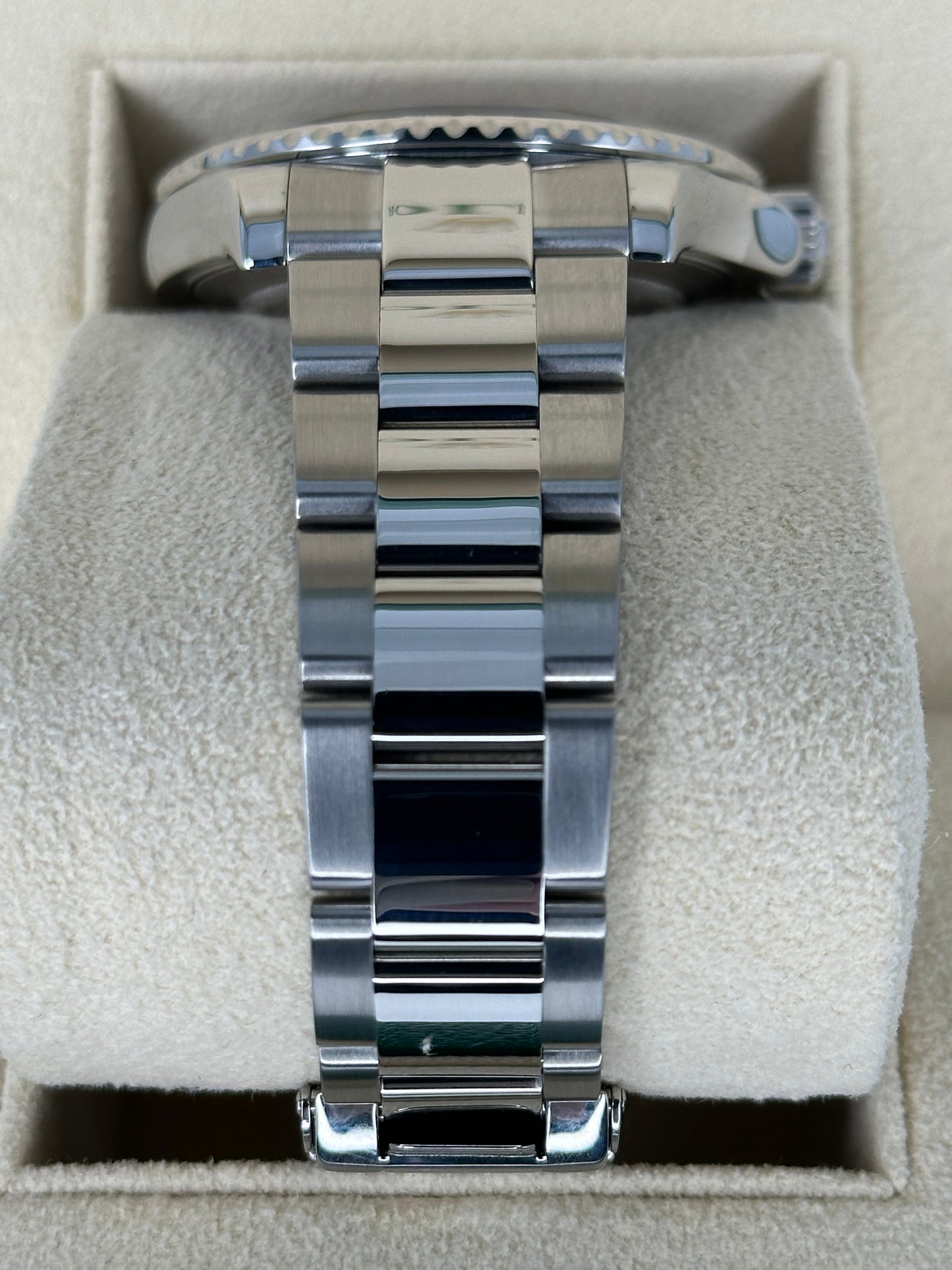 2004 Rolex Yacht-Master 40mm 16622 Stainless Steel Oyster Silver Dial - MyWatchLLC