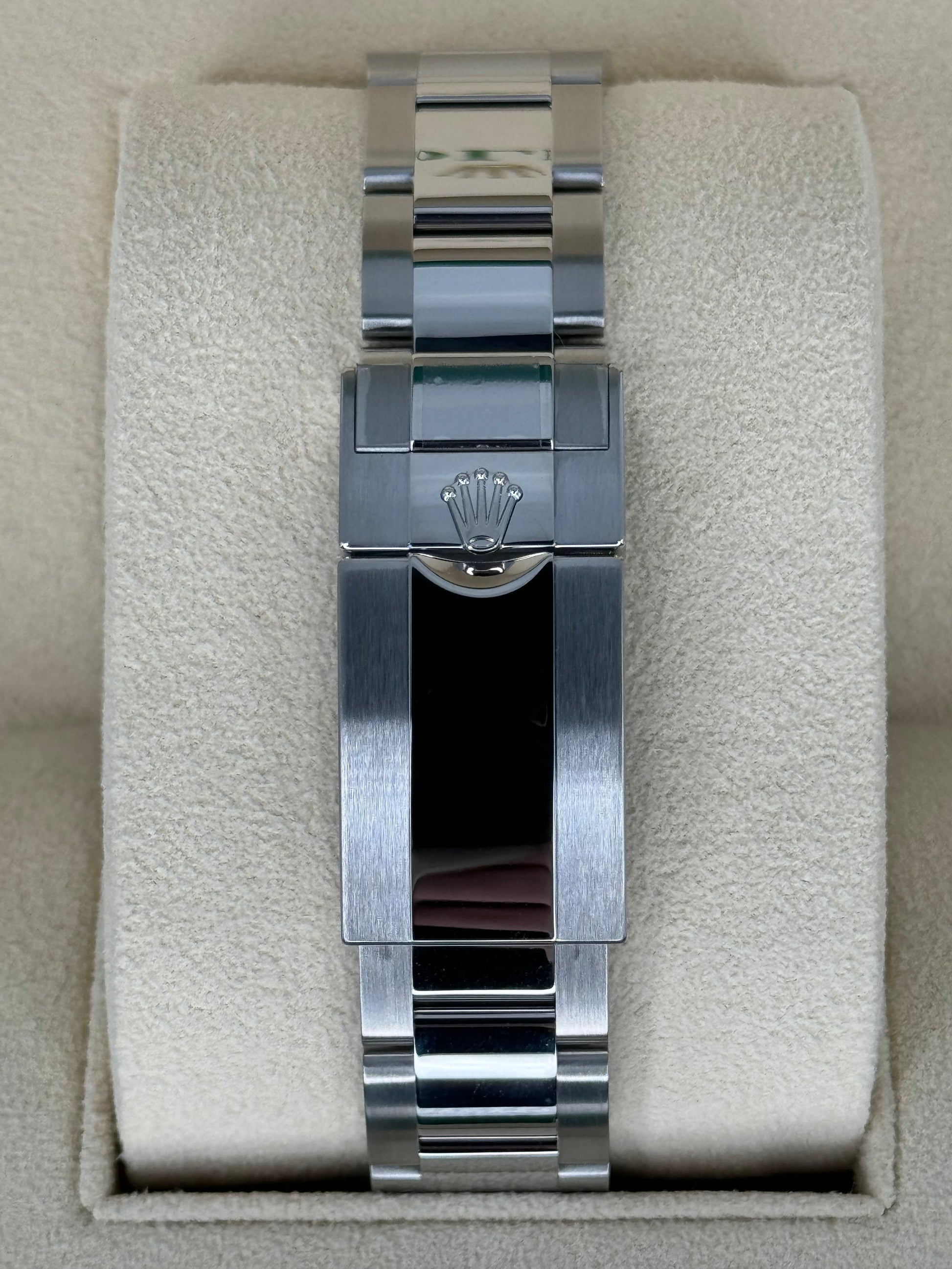 NEW 2023 Rolex GMT-Master II "Pepsi" 40mm 126710BLRO Oyster Black Dial - MyWatchLLC