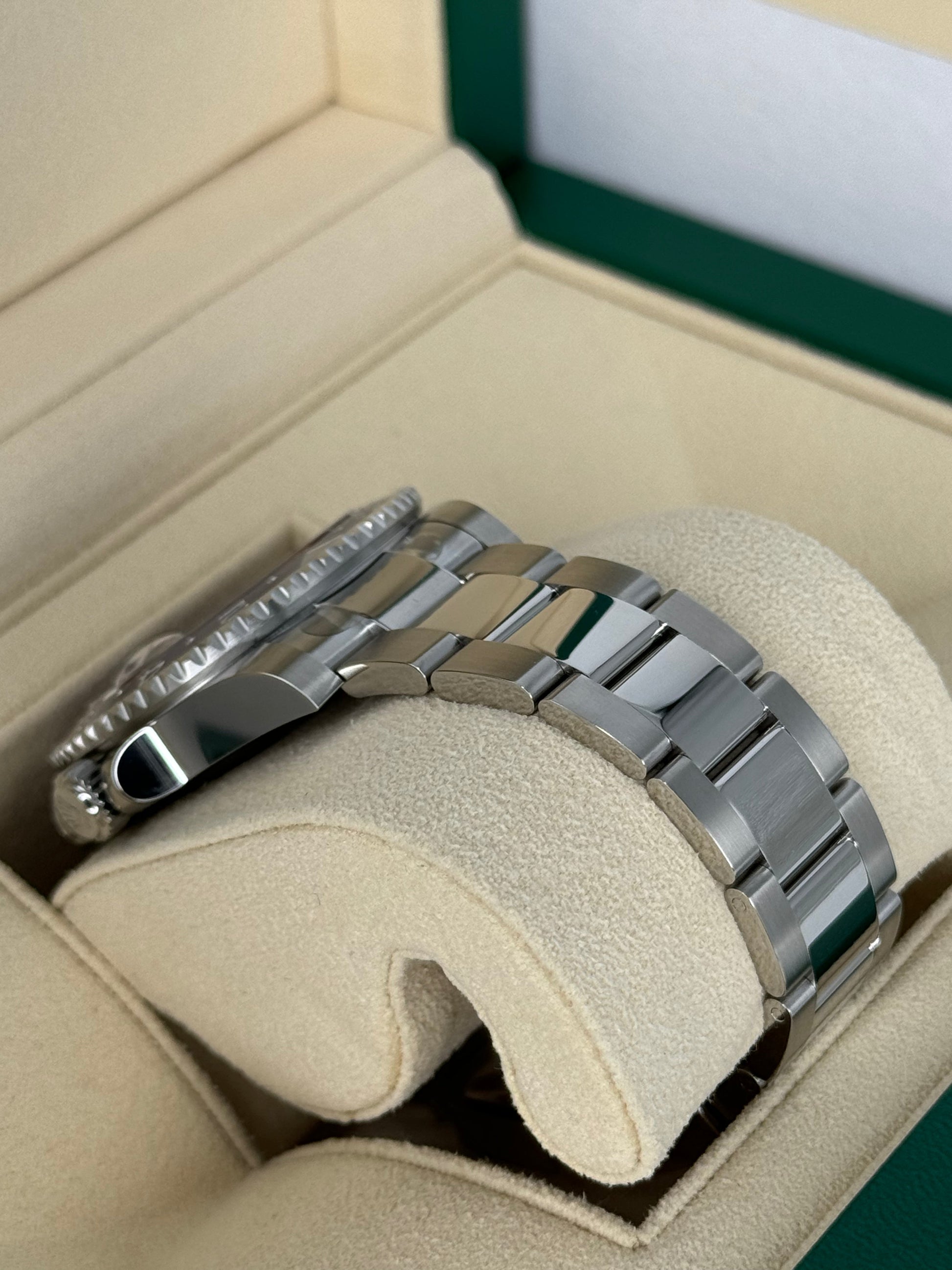 NEW 2023 Rolex GMT-Master II "Pepsi" 40mm 126710BLRO Oyster Black Dial - MyWatchLLC