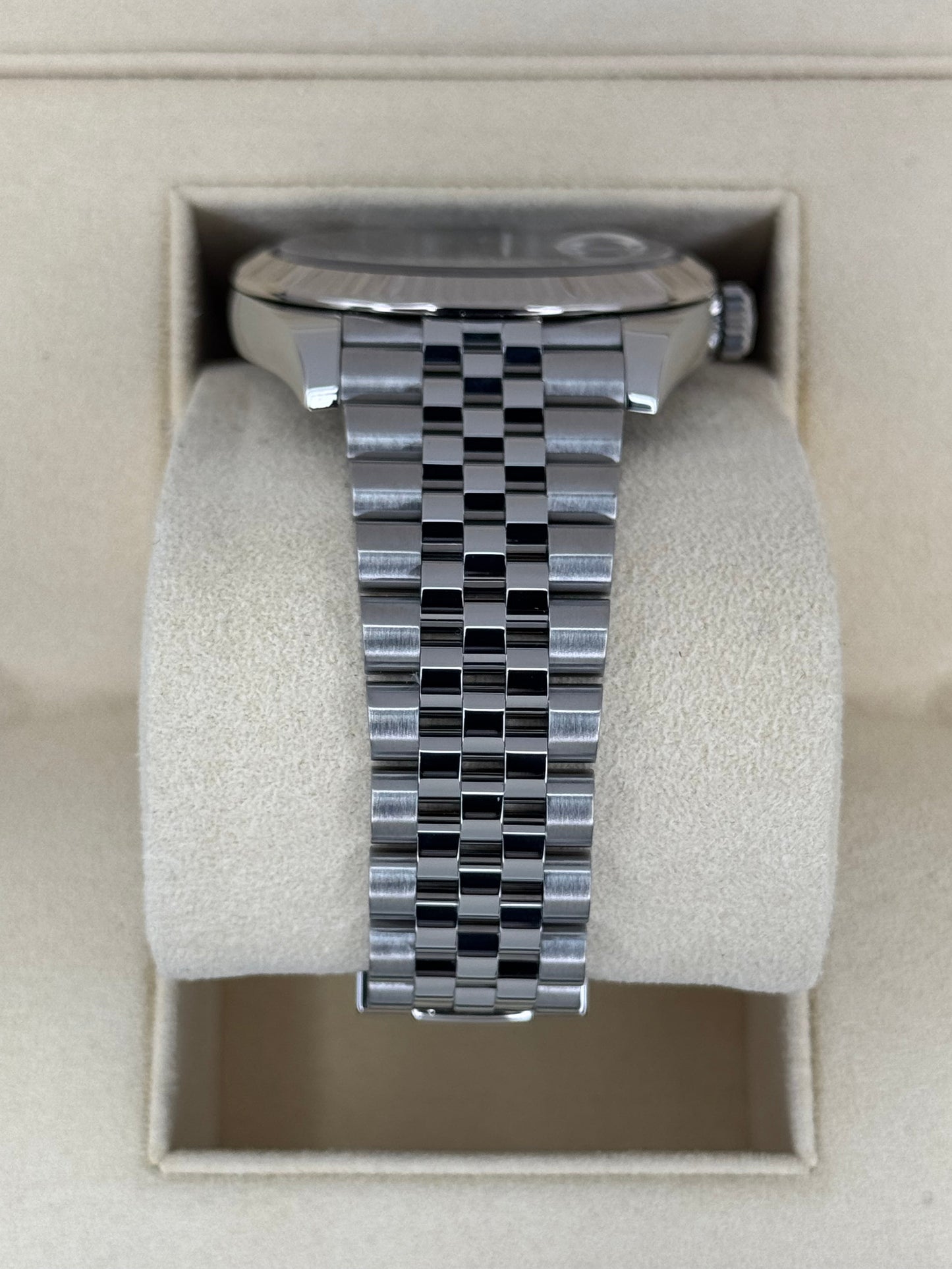 2017 Rolex Datejust 41mm 126334 Stainless Steel Jubilee Rhodium Dial - MyWatchLLC