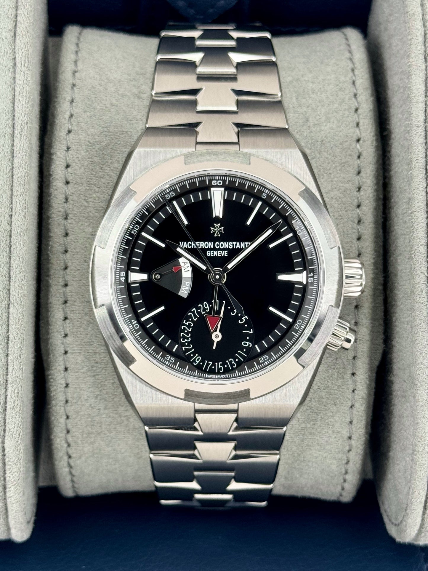 NEW 2025 Vacheron Constantin Overseas 41mm 7920V Dual Time Black Dial - MyWatchLLC