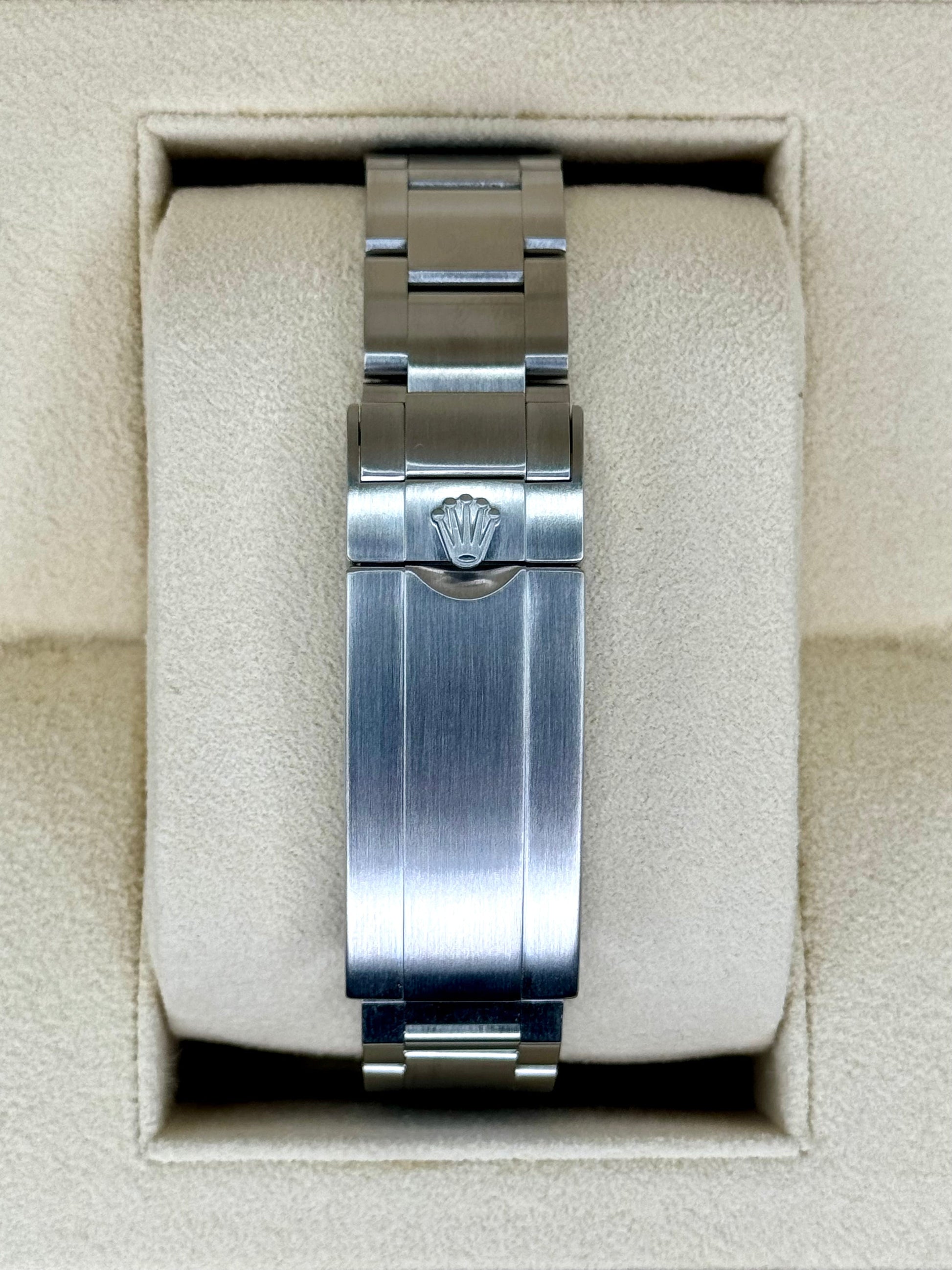 2017 Rolex Submariner "Hulk" 40mm 116610LV Green Dial - MyWatchLLC