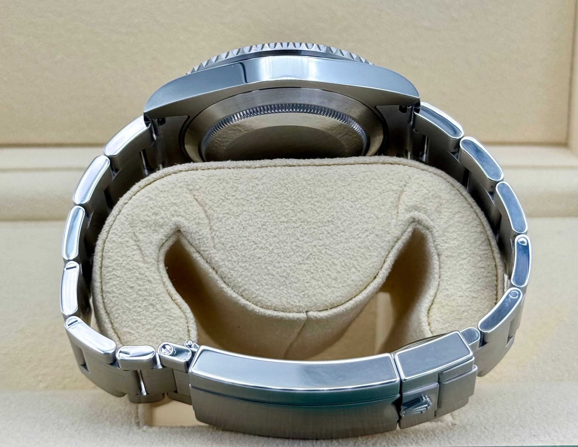 2017 Rolex Submariner "Hulk" 40mm 116610LV Green Dial - MyWatchLLC