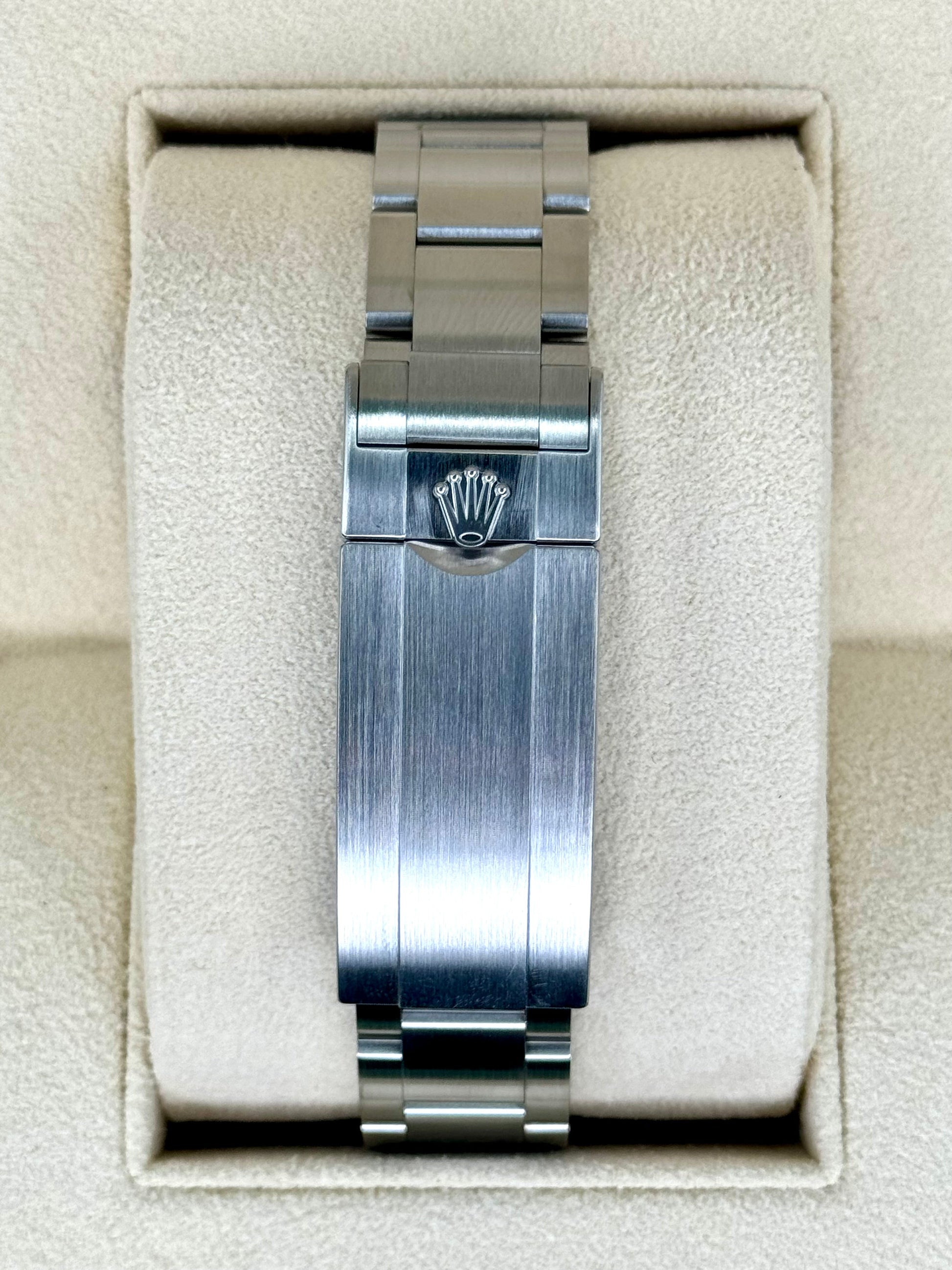 2018 Rolex Submariner “Hulkâ€?40mm 116610LV Green Dial - MyWatchLLC