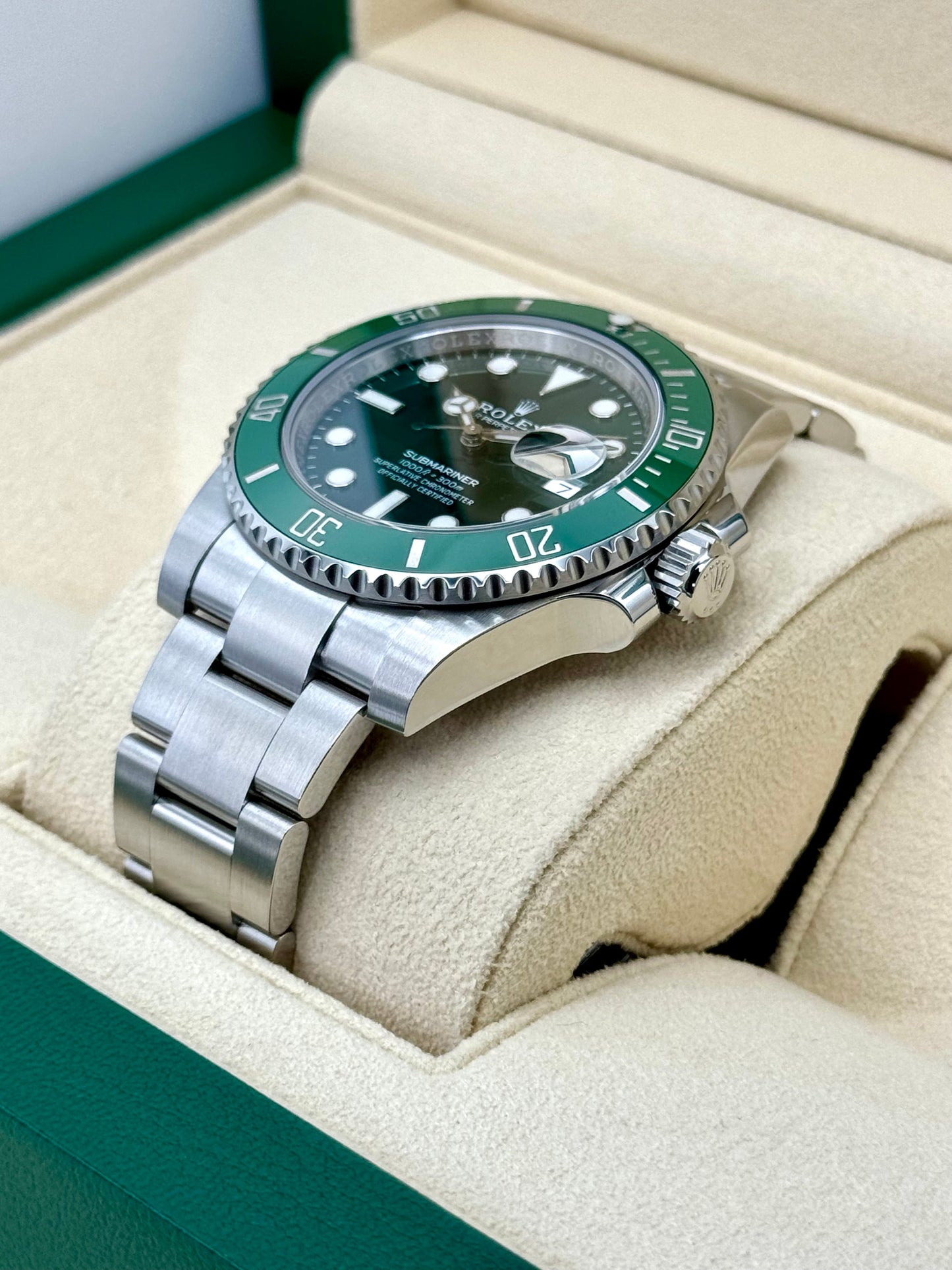 2018 Rolex Submariner “Hulkâ€?40mm 116610LV Green Dial - MyWatchLLC