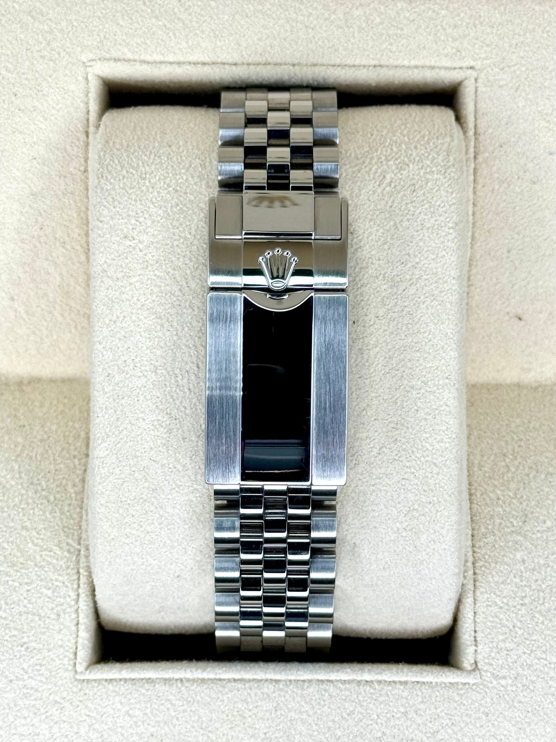 2019 Rolex GMT-Master II “Batgirlâ€?40mm 126710BLNR Jubilee Black Dial - MyWatchLLC