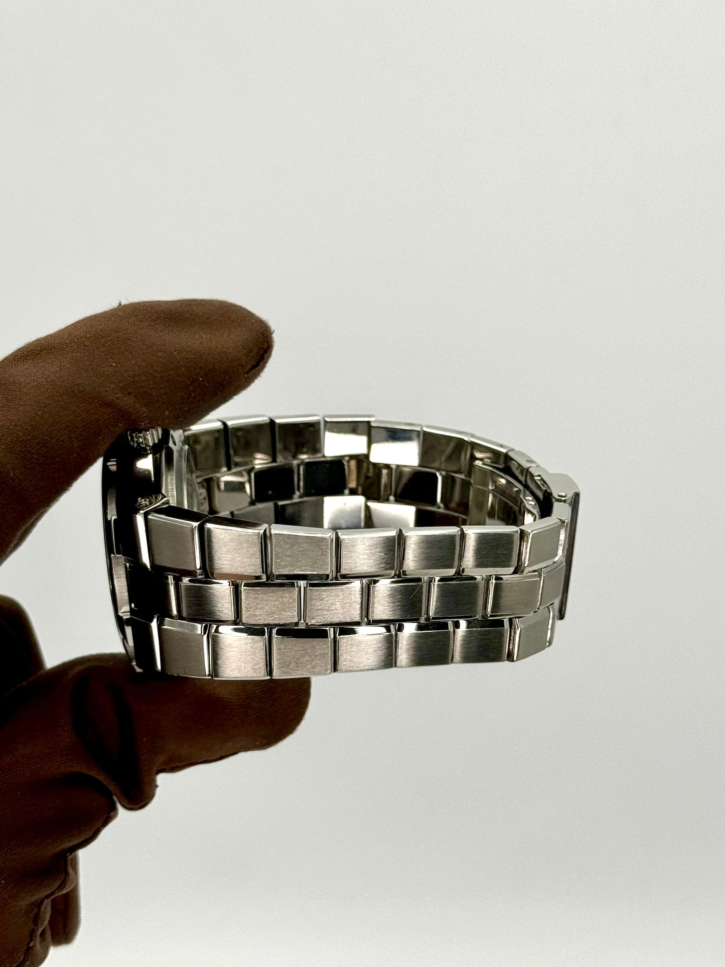 Vacheron Constantin Overseas Chrono 40mm 49140/423A-8886 Black Dial - MyWatchLLC