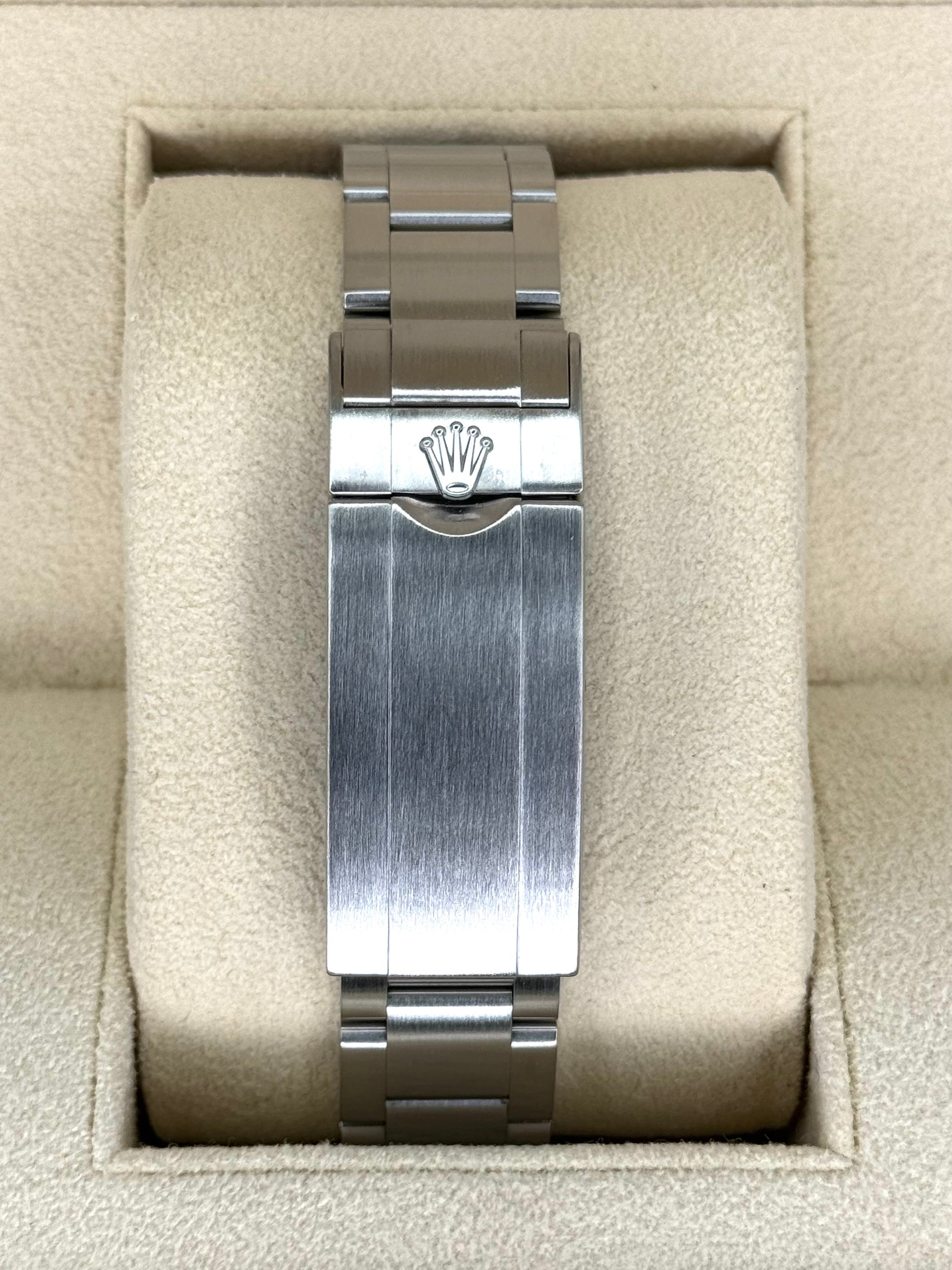 2015 Rolex Submariner Date "Hulk" 40mm 116610LV Green Dial - MyWatchLLC