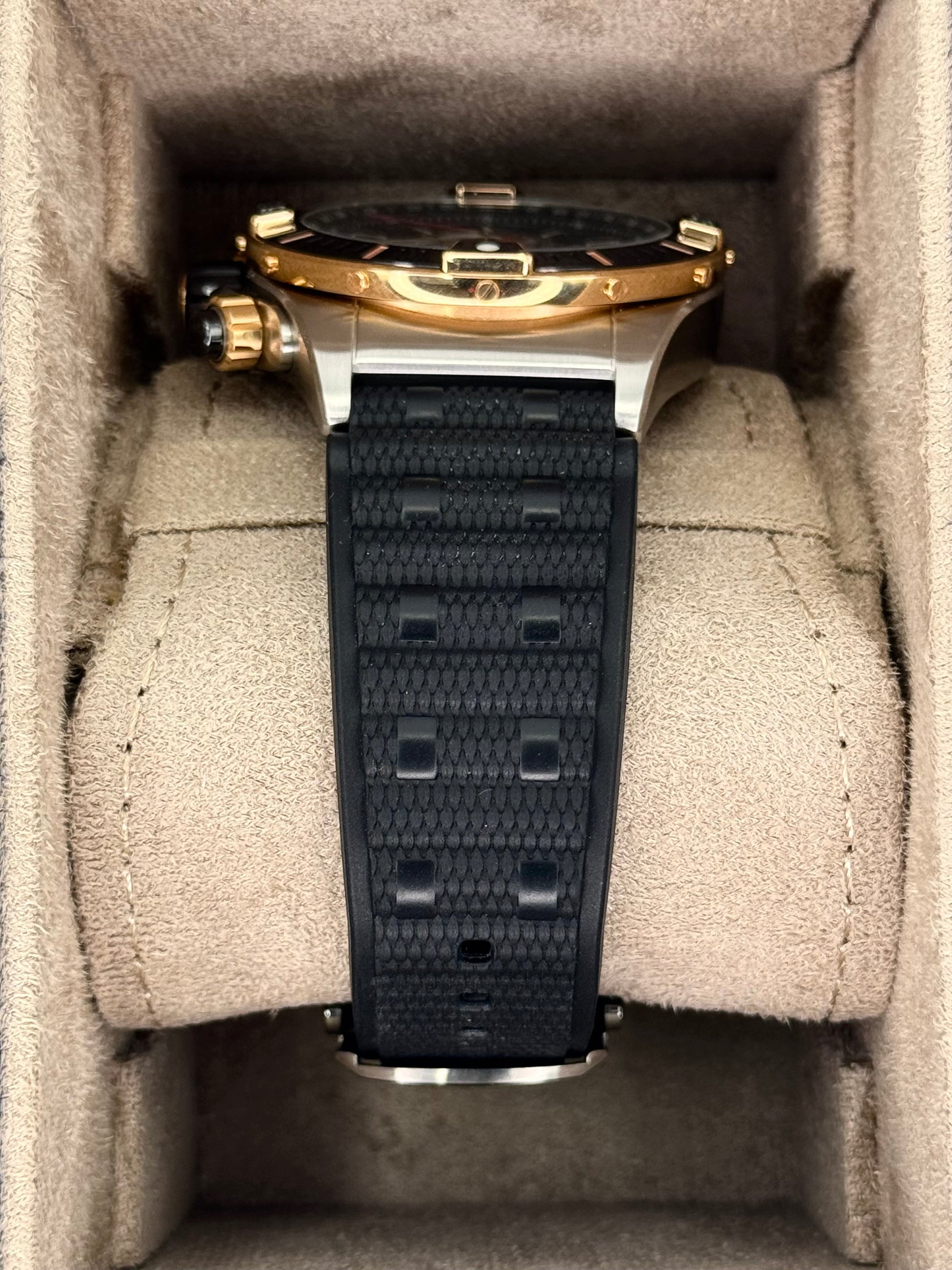 2024 Breitling Super Chronomat B01 44 UB0136 Two-Tone Green Dial - MyWatchLLC