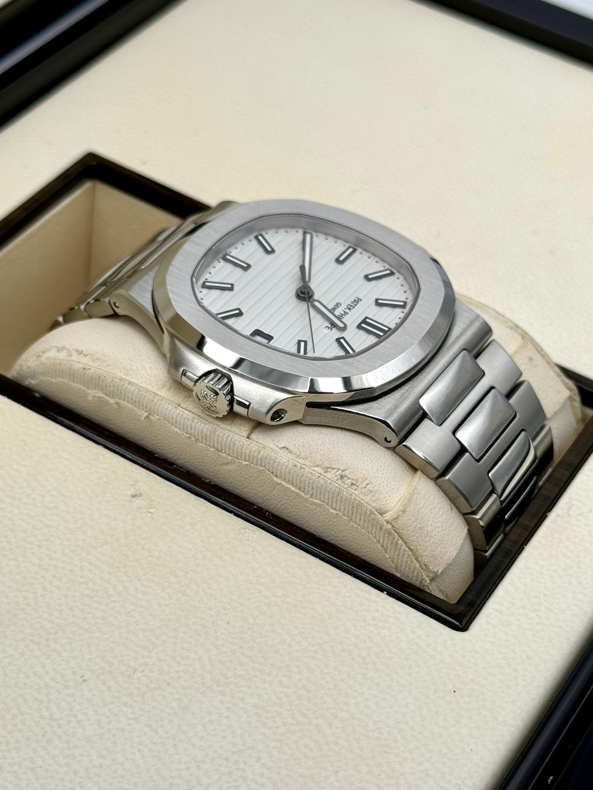 2015 Patek Philippe Nautilus 40mm 5711/1A Stainless Steel White Dial - MyWatchLLC