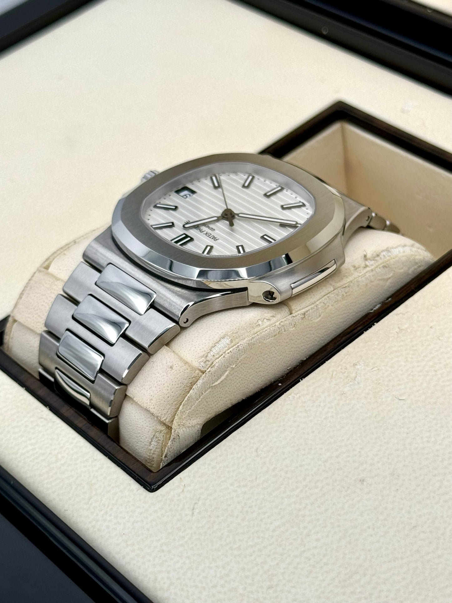 2015 Patek Philippe Nautilus 40mm 5711/1A Stainless Steel White Dial - MyWatchLLC