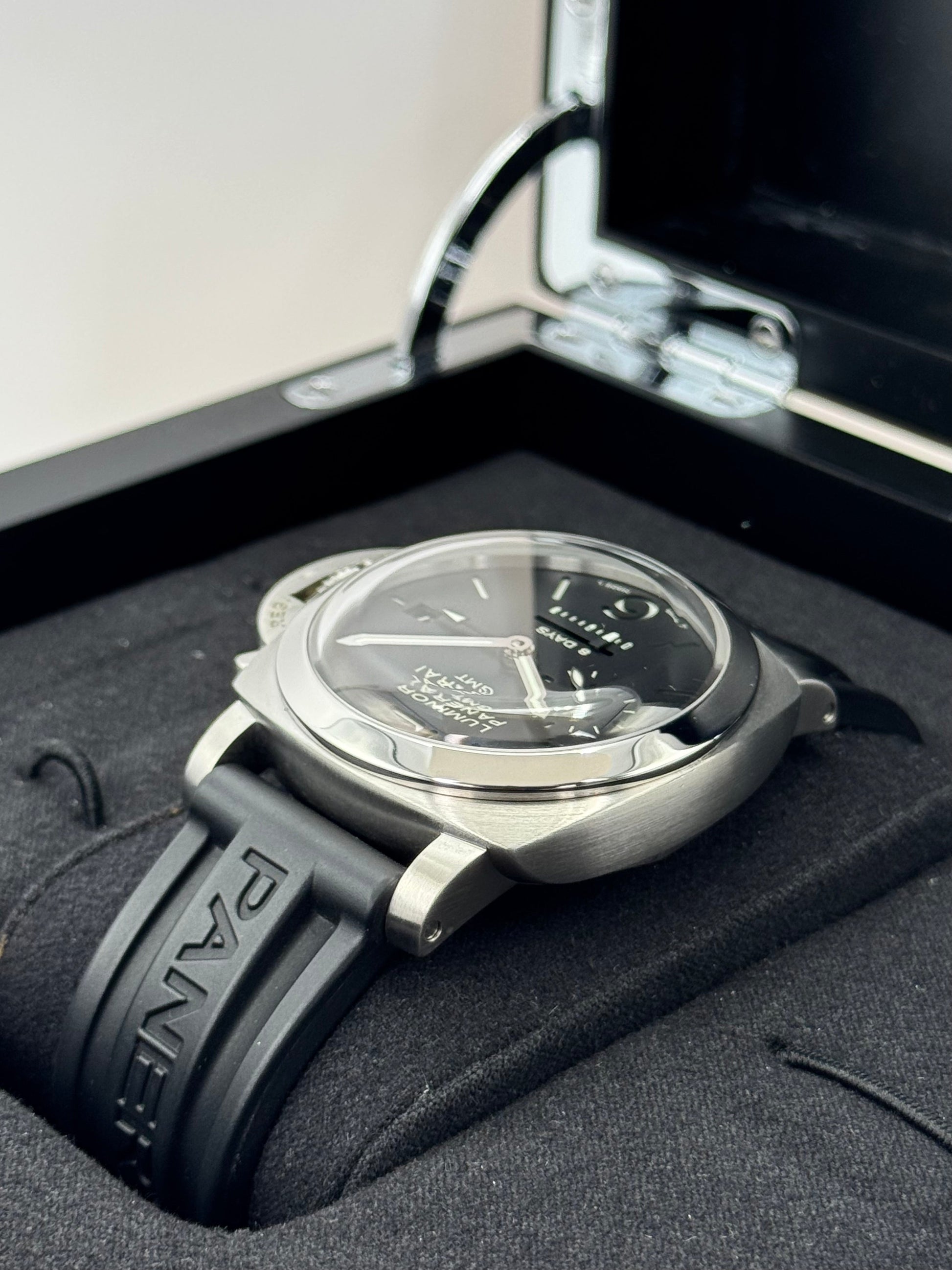 2009 Panerai Luminor 1950 8 Days GMT 44mm PAM00233 Black Dial - MyWatchLLC