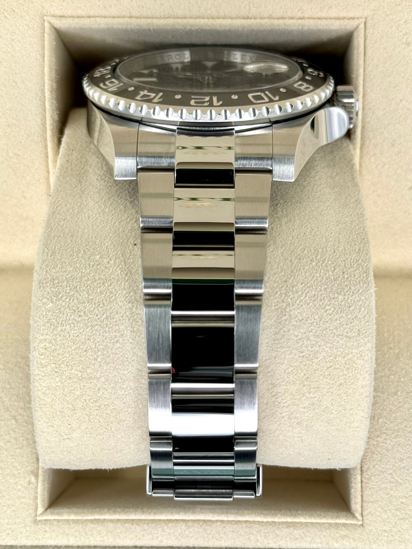 2015 Rolex GMT-Master II 40mm 116710LN Stainless Steel Black Dial - MyWatchLLC