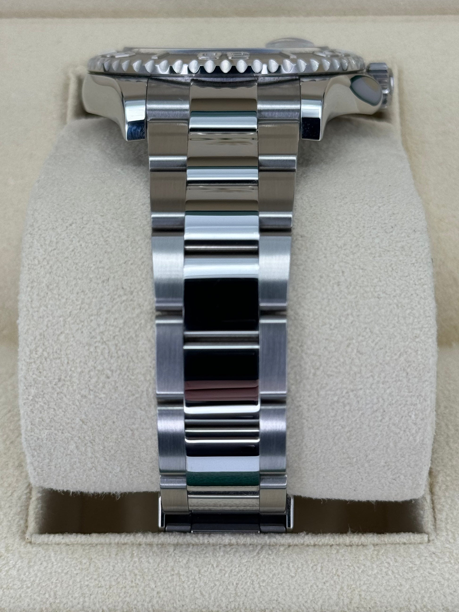 2023 Rolex Yacht-Master 40mm 126622 Stainless Steel Blue Dial - MyWatchLLC