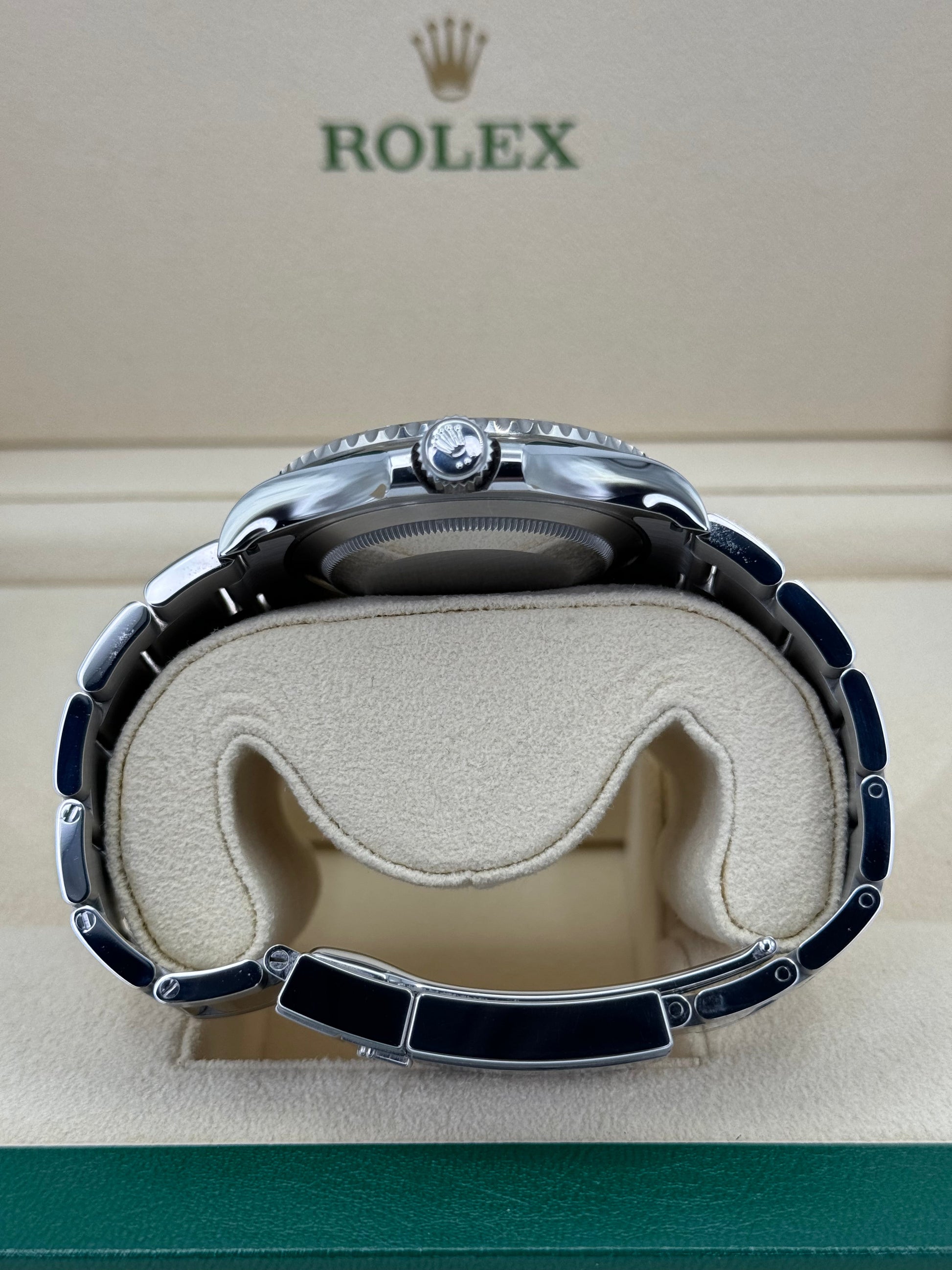 2023 Rolex Yacht-Master 40mm 126622 Stainless Steel Blue Dial - MyWatchLLC