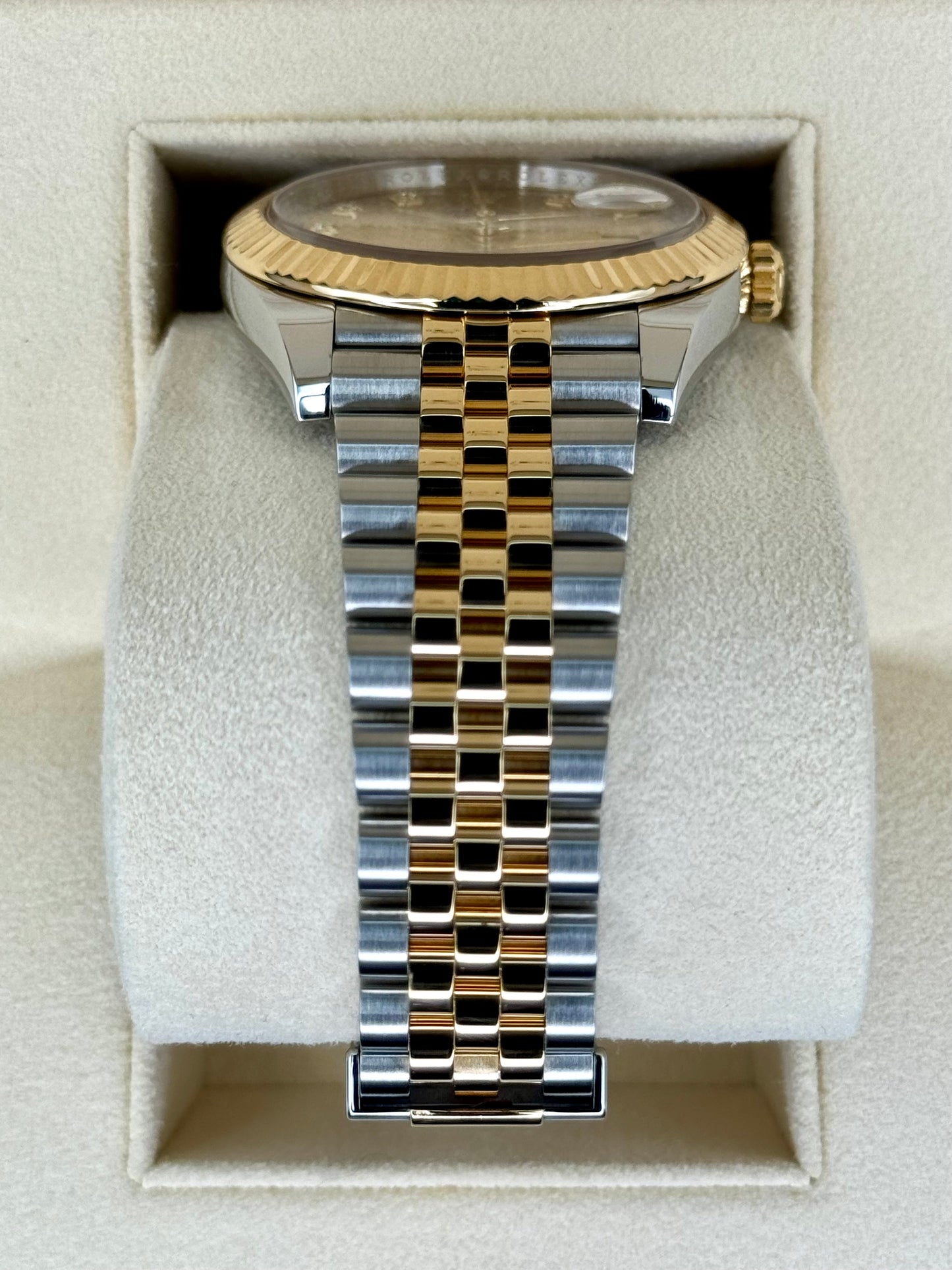 2022 Rolex Datejust 41mm 126333 Jubilee Champagne Diamond Dial - MyWatchLLC