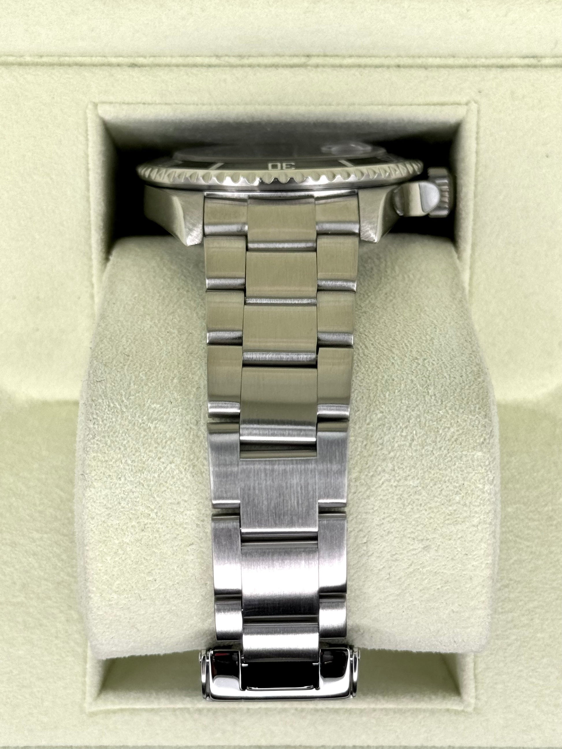 2010 Rolex Submariner Date 40mm 16610 Stainless Steel Black Dial - MyWatchLLC