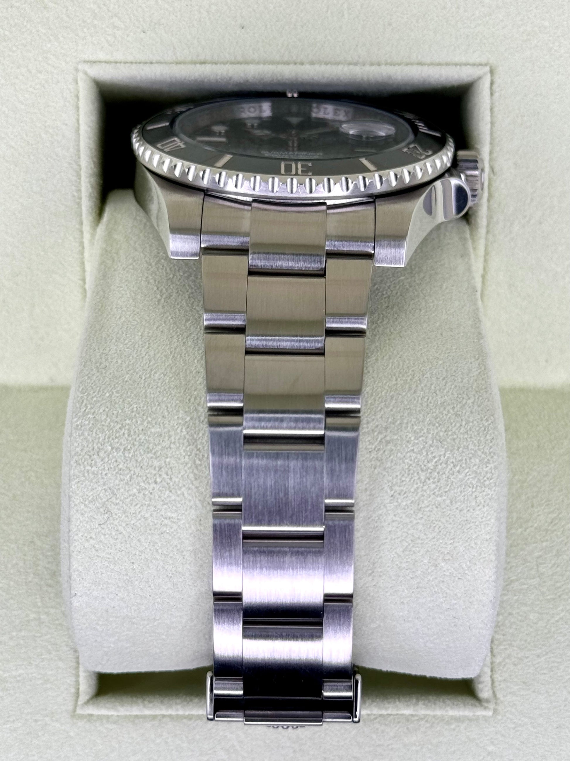 2011 Rolex Submariner 40mm 116610 Stainless Steel Black Dial - MyWatchLLC