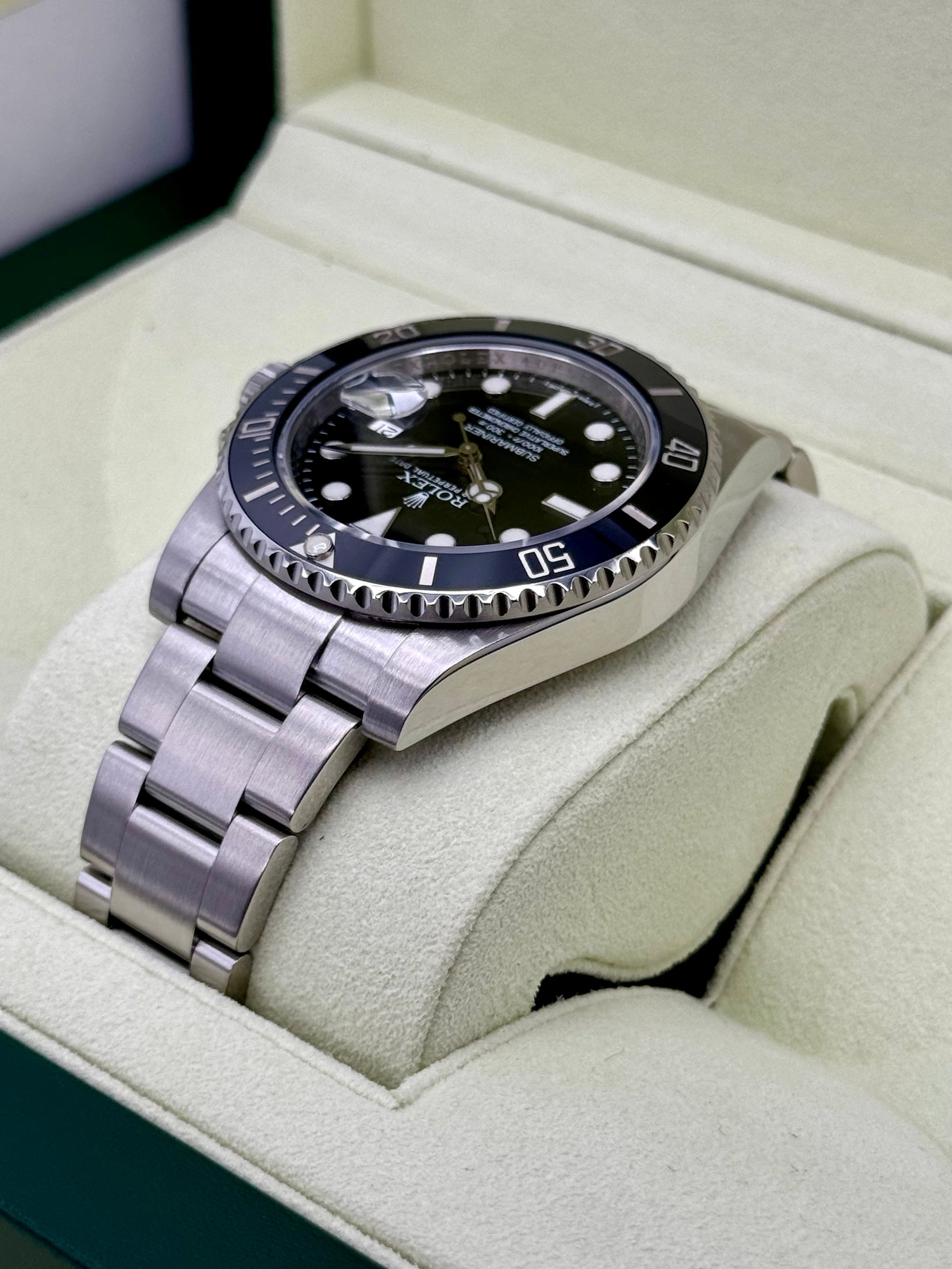 2011 Rolex Submariner 40mm 116610 Stainless Steel Black Dial - MyWatchLLC