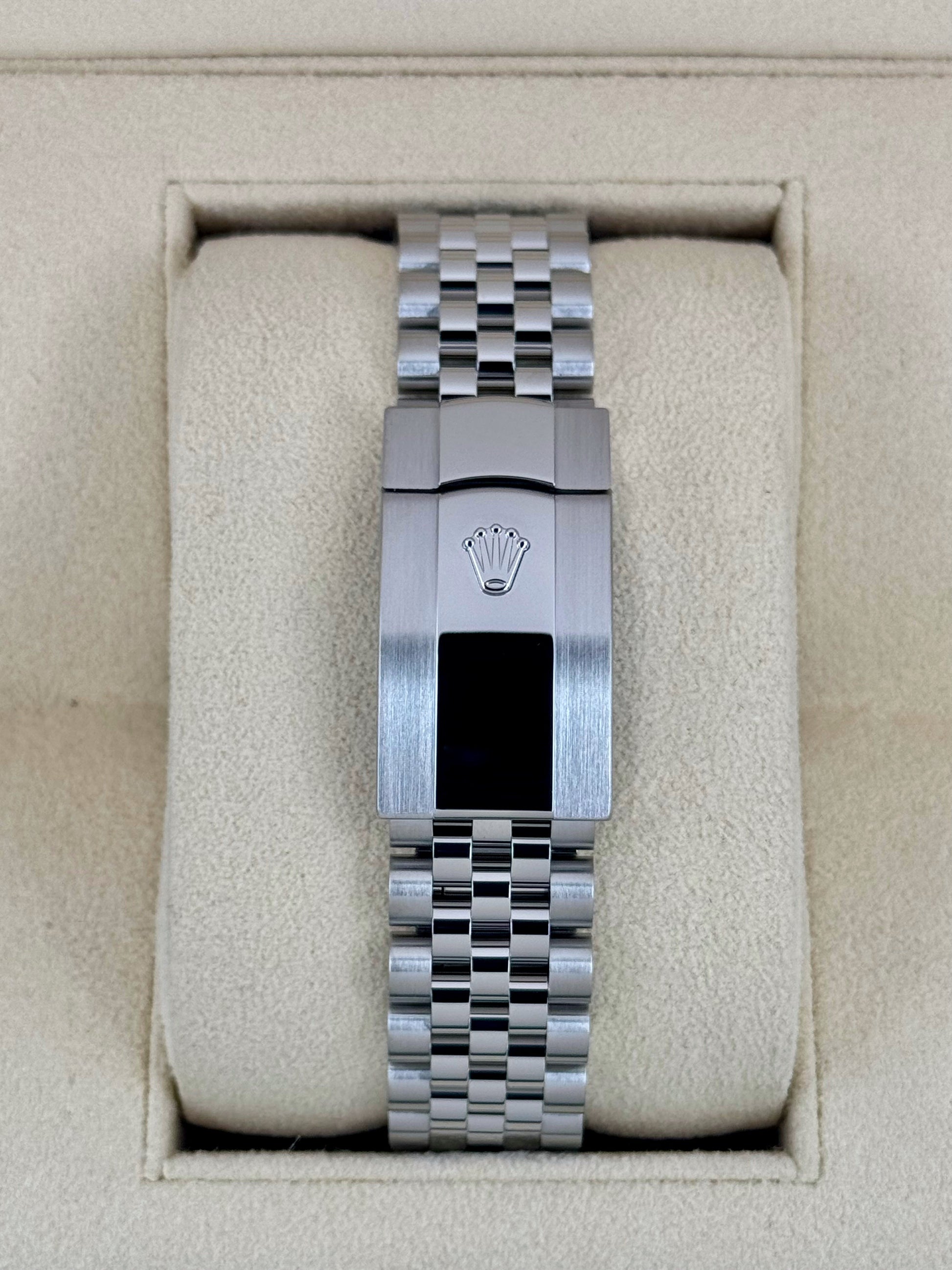 2022 Rolex Datejust 41mm 126334 Stainless Steel Jubilee Green Dial - MyWatchLLC