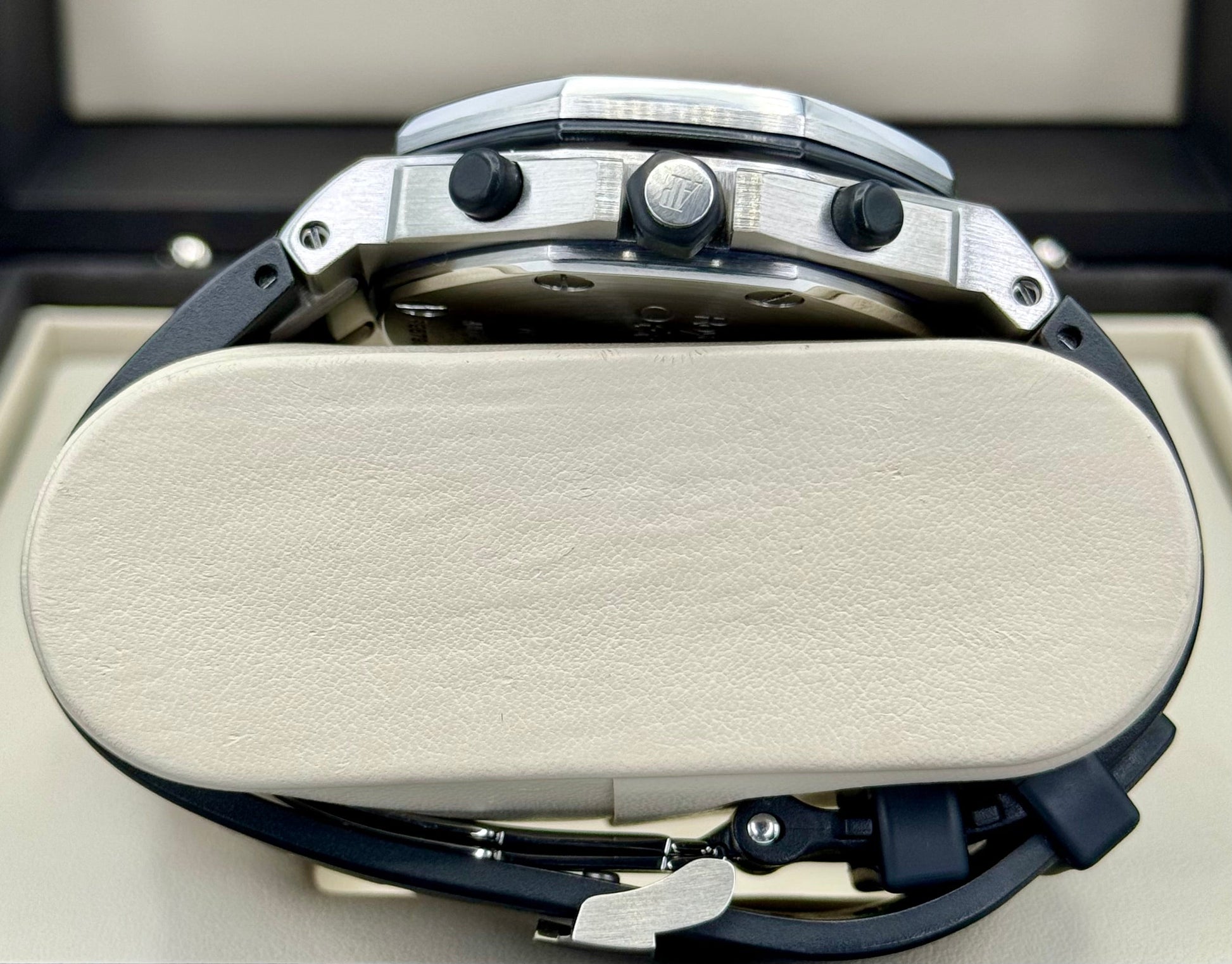 Audemars Piguet Royal Oak 42mm 26170ST  Offshore Volcano - MyWatchLLC