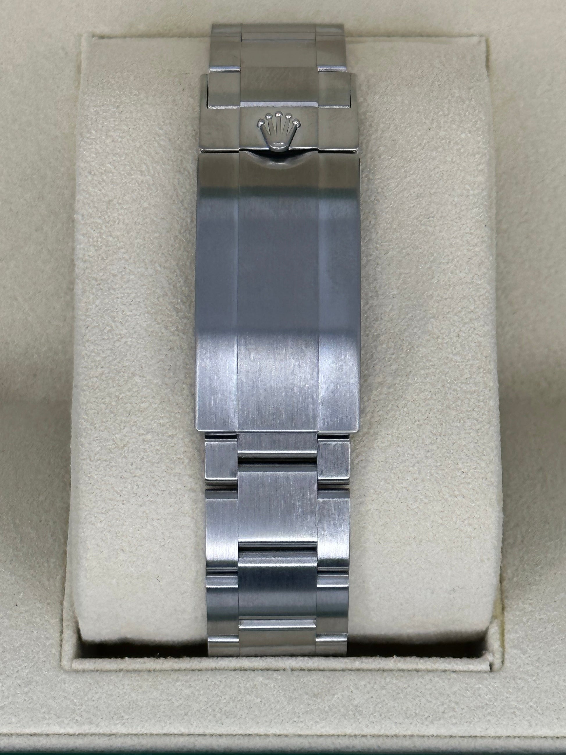 2023 Rolex Submariner Date “Starbucksâ€?41mm 126610LV Oyster Black Dial - MyWatchLLC