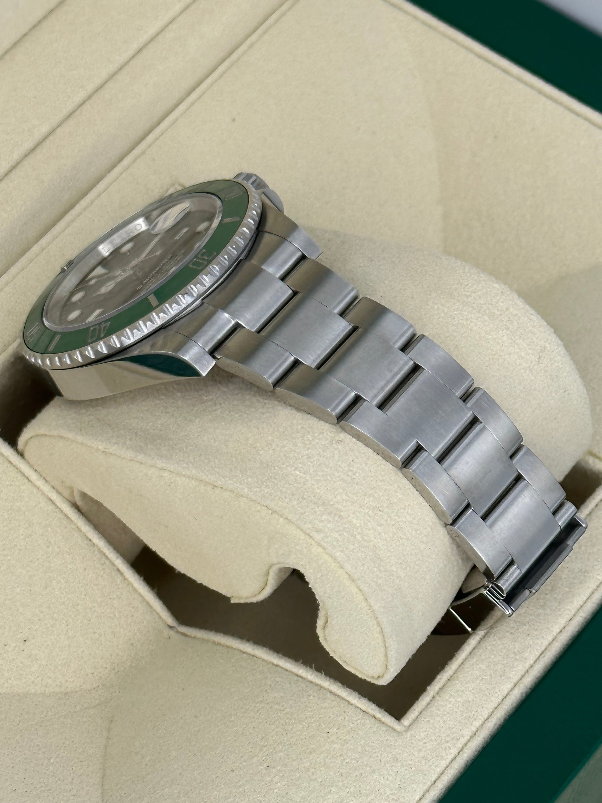 2023 Rolex Submariner Date “Starbucksâ€?41mm 126610LV Oyster Black Dial - MyWatchLLC