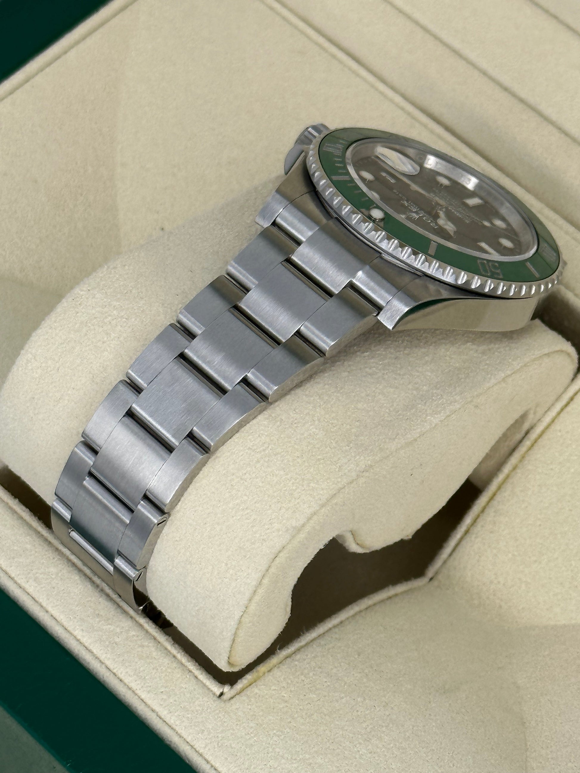 2023 Rolex Submariner Date “Starbucksâ€?41mm 126610LV Oyster Black Dial - MyWatchLLC
