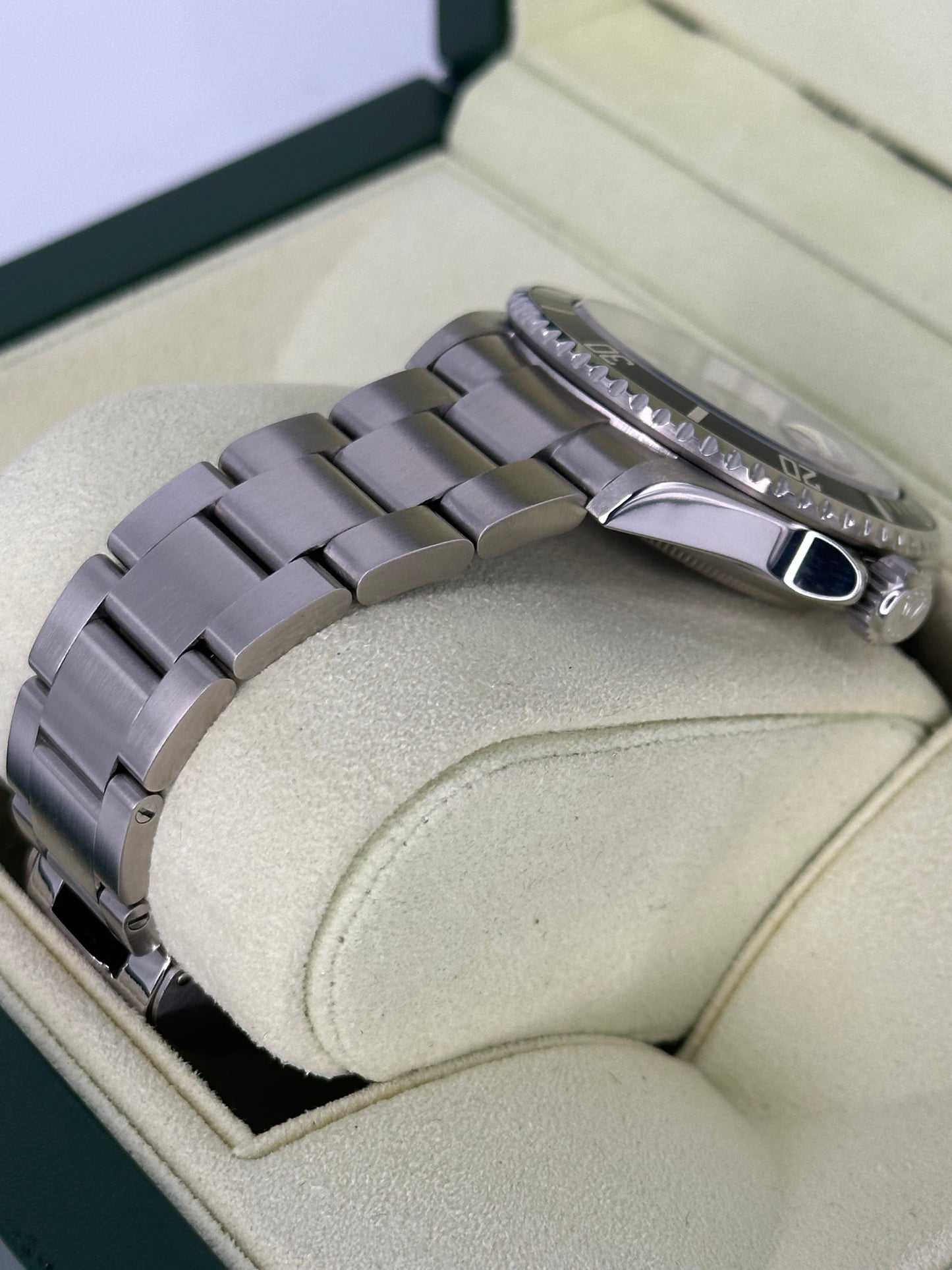 2007 Rolex Submariner Date 40mm 16610 Stainless Steel Black Dial - MyWatchLLC