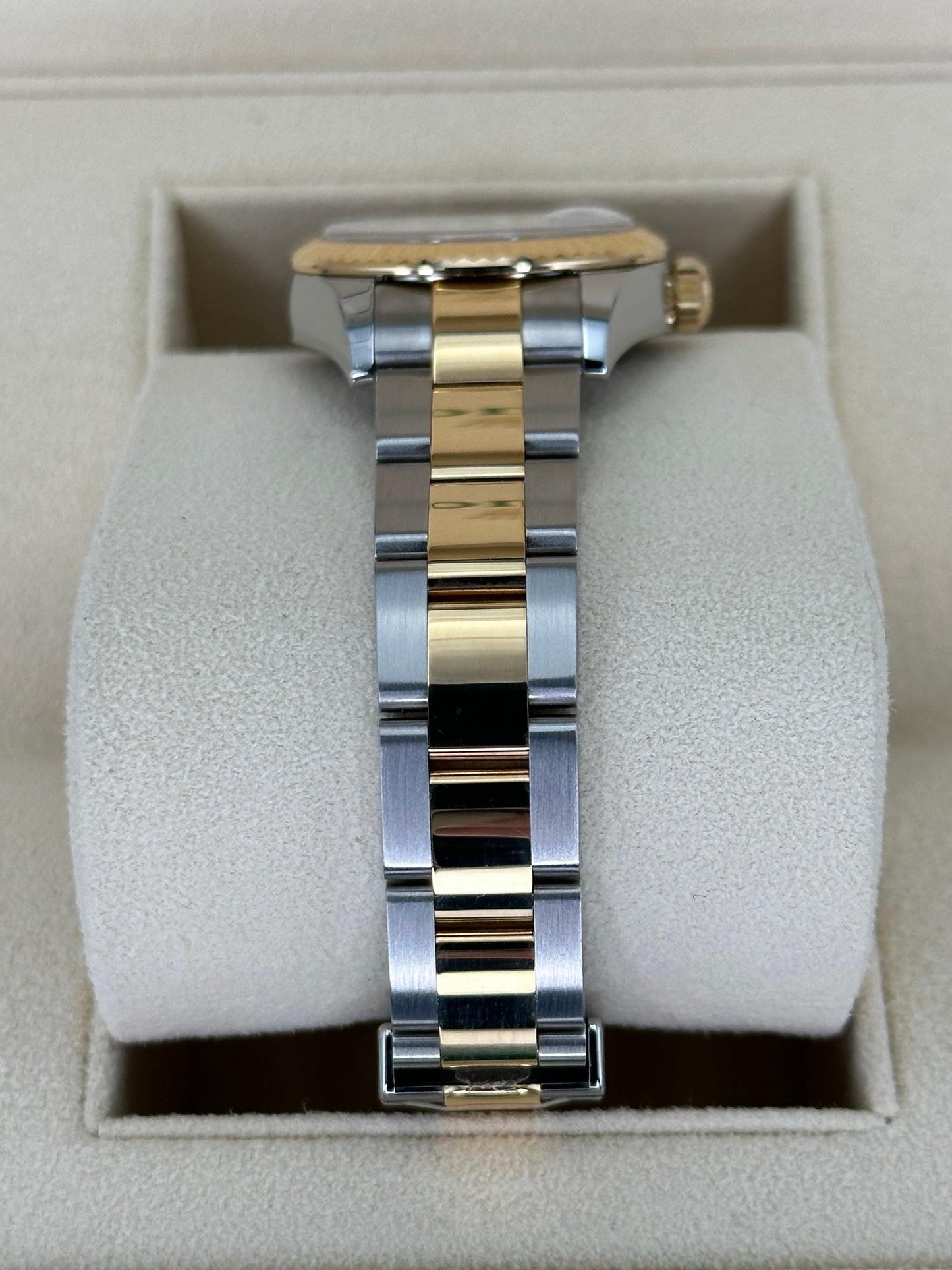 NEW 2022 Rolex Lady Datejust 28mm 279173 - MyWatchLLC