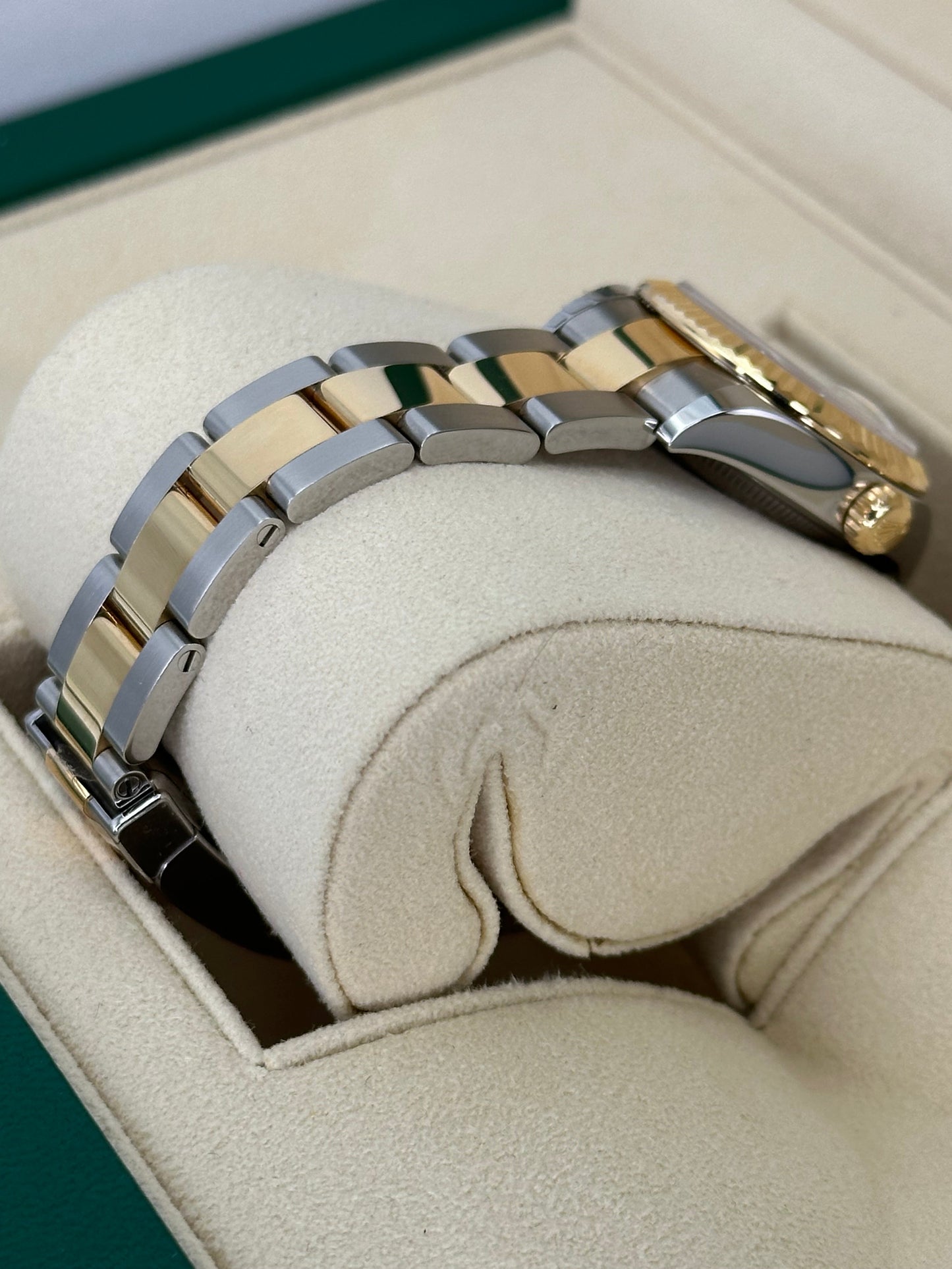 NEW 2022 Rolex Lady Datejust 28mm 279173 - MyWatchLLC