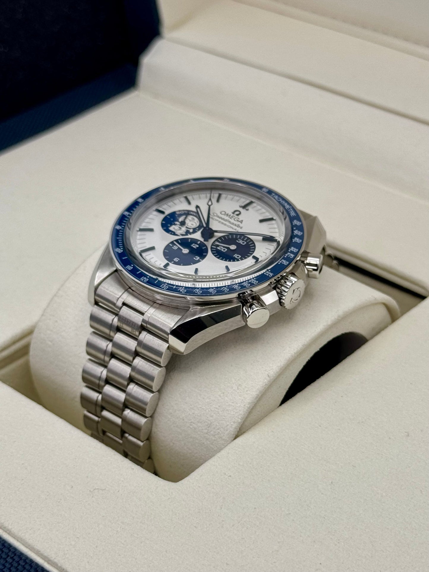 2023 Omega Speedmaster Silver Snoopy Award 310.32.42.50.02.001 - MyWatchLLC