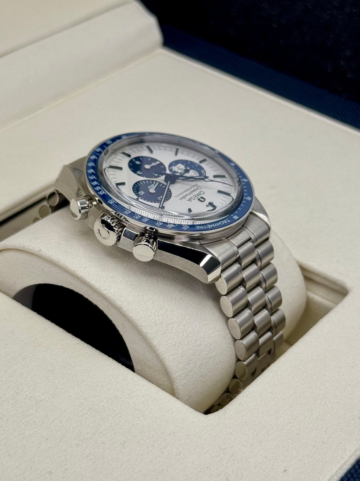 2023 Omega Speedmaster Silver Snoopy Award 310.32.42.50.02.001 - MyWatchLLC