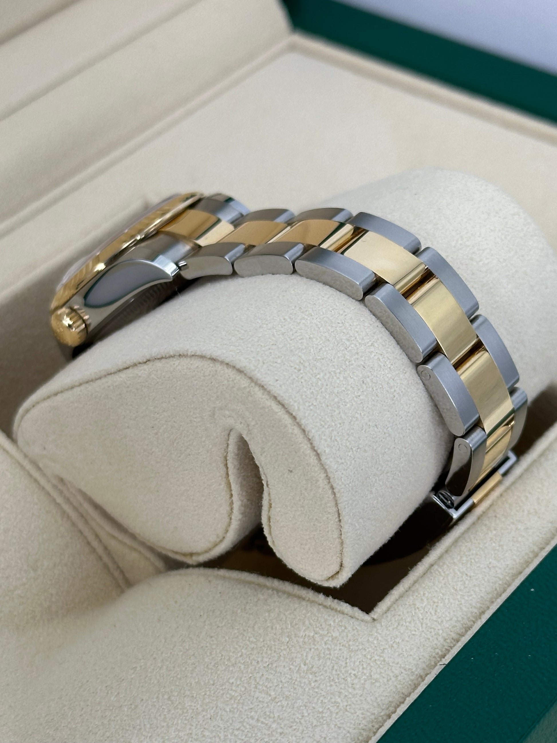 NEW 2022 Rolex Lady Datejust 28mm 279173 - MyWatchLLC